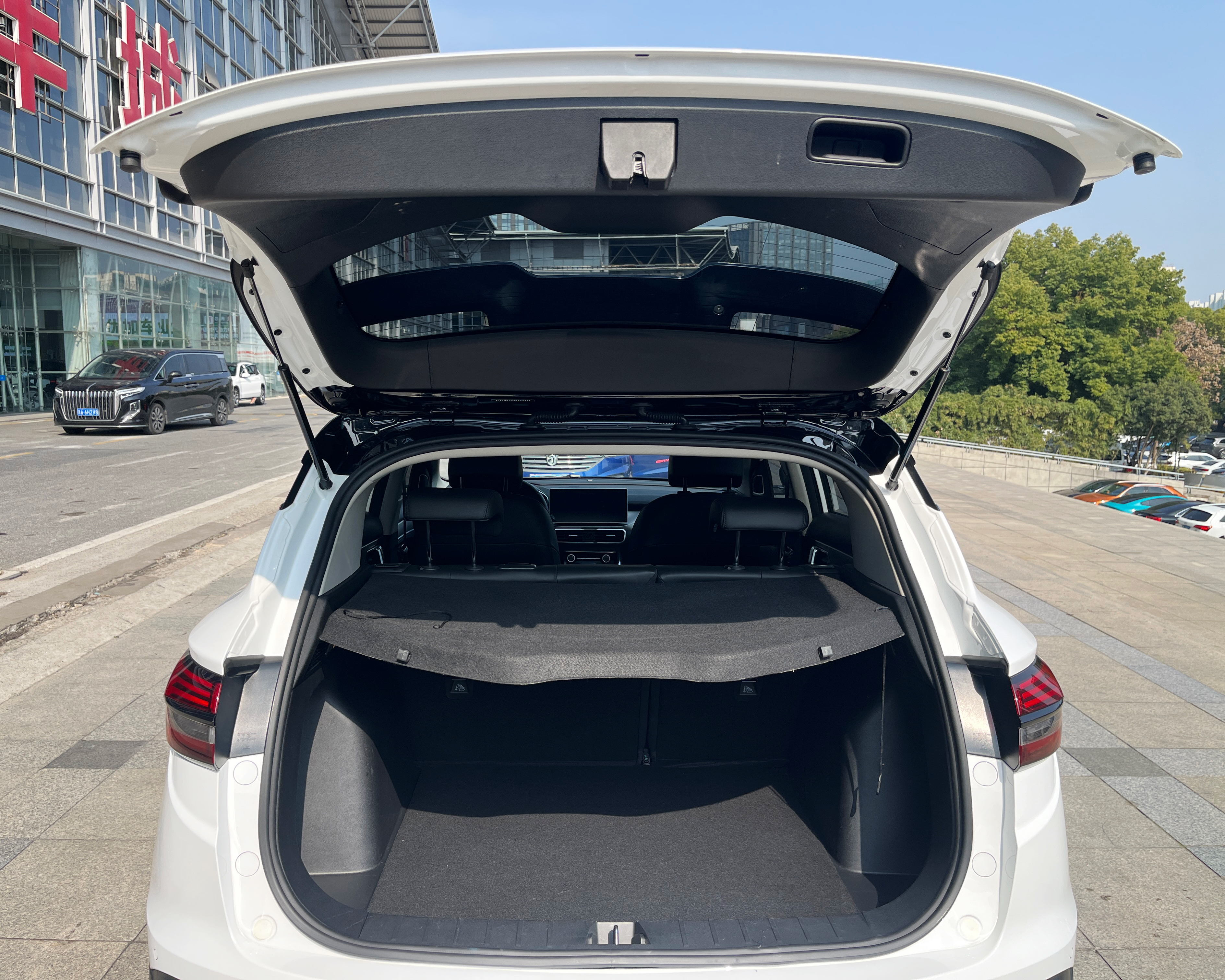 Coolray 2023 immagine di auto #11