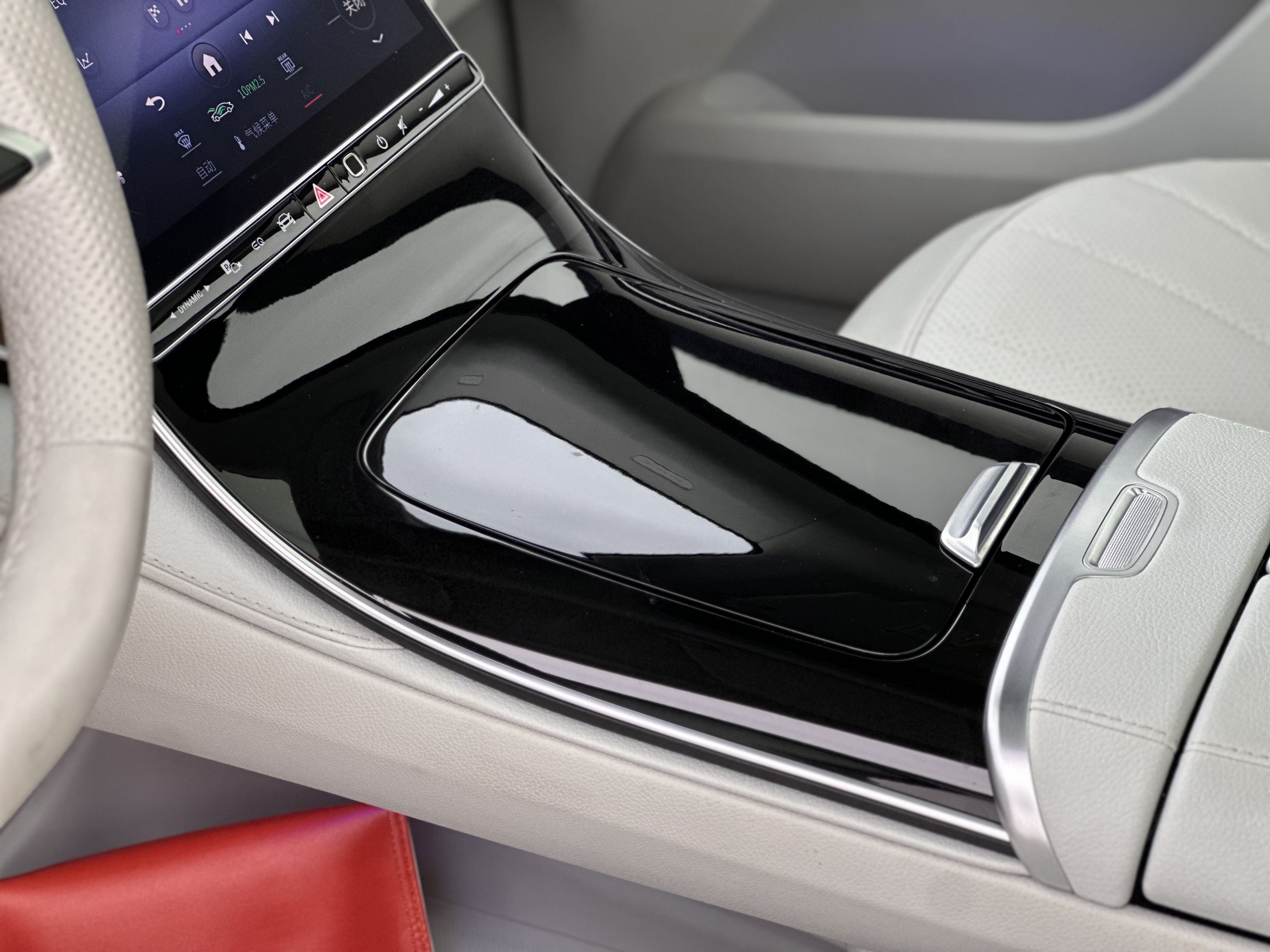 Mercedes-Benz EQE SUV 2025 #11 Mercedes-Benz EQE SUV 2025 car image #11