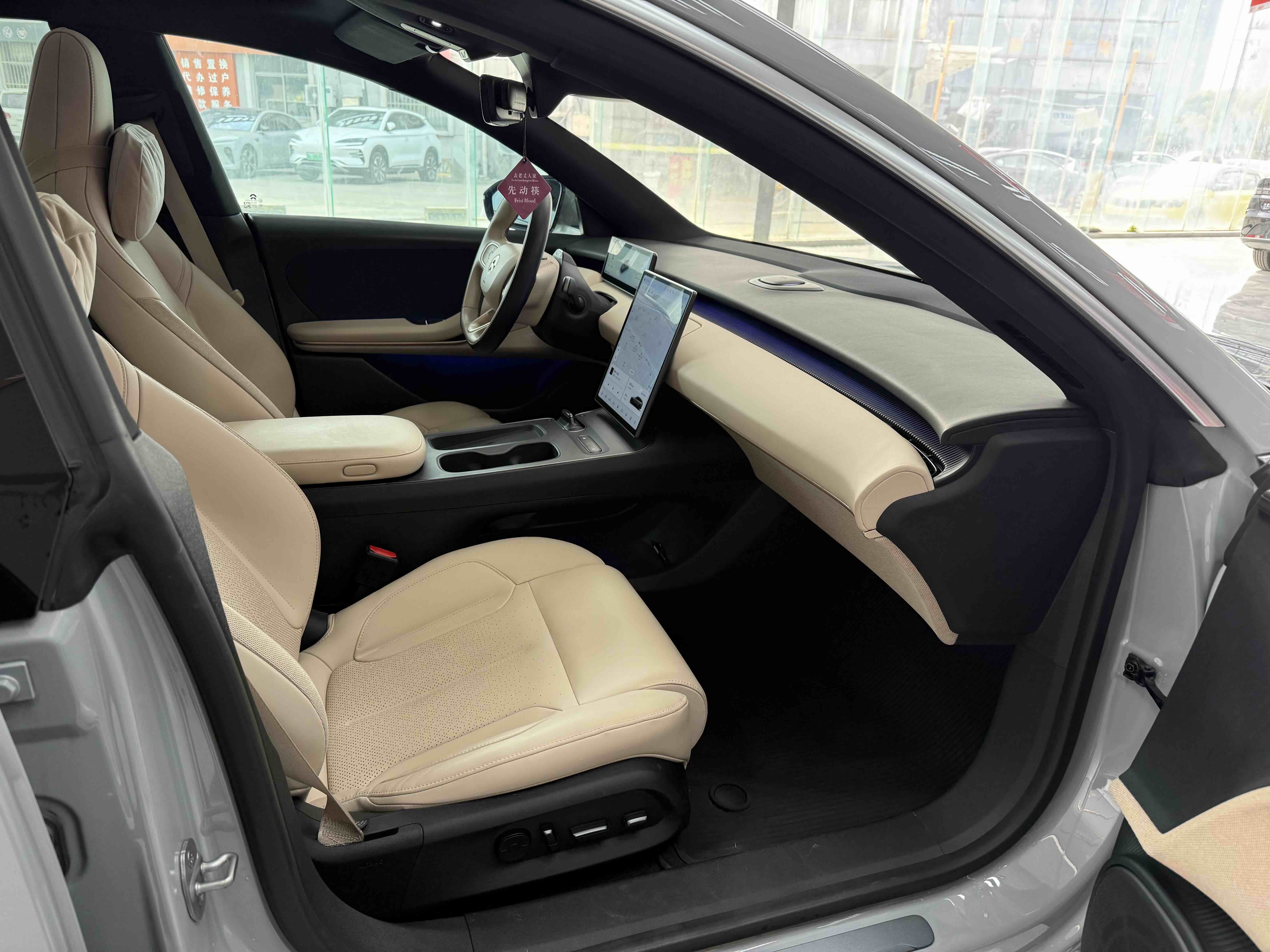 NIO ET5T 2023 image de voiture #11