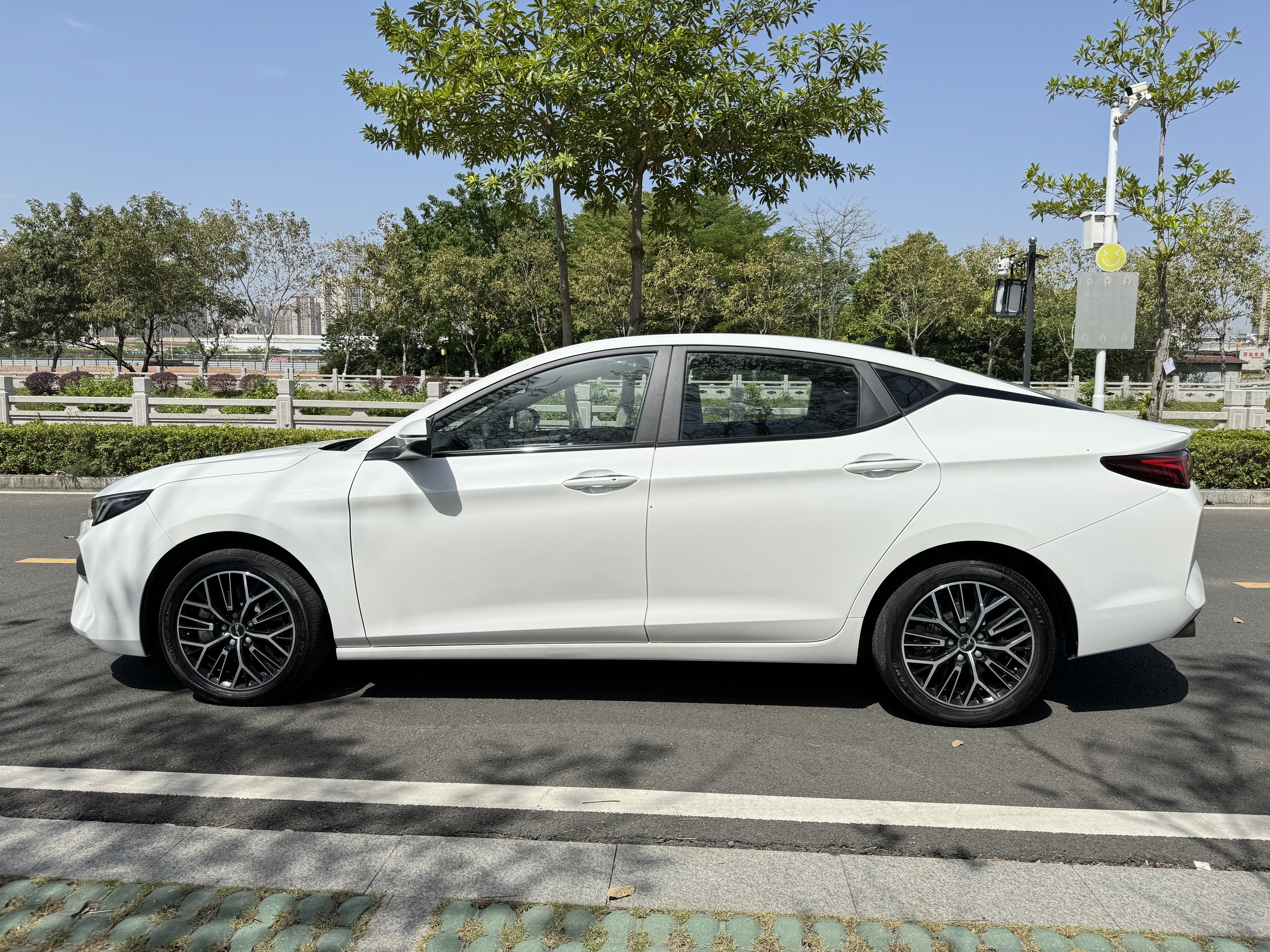 JAC A5 PLUS 2024 #11 JAC A5 PLUS 2024 изображение автомобиля #11