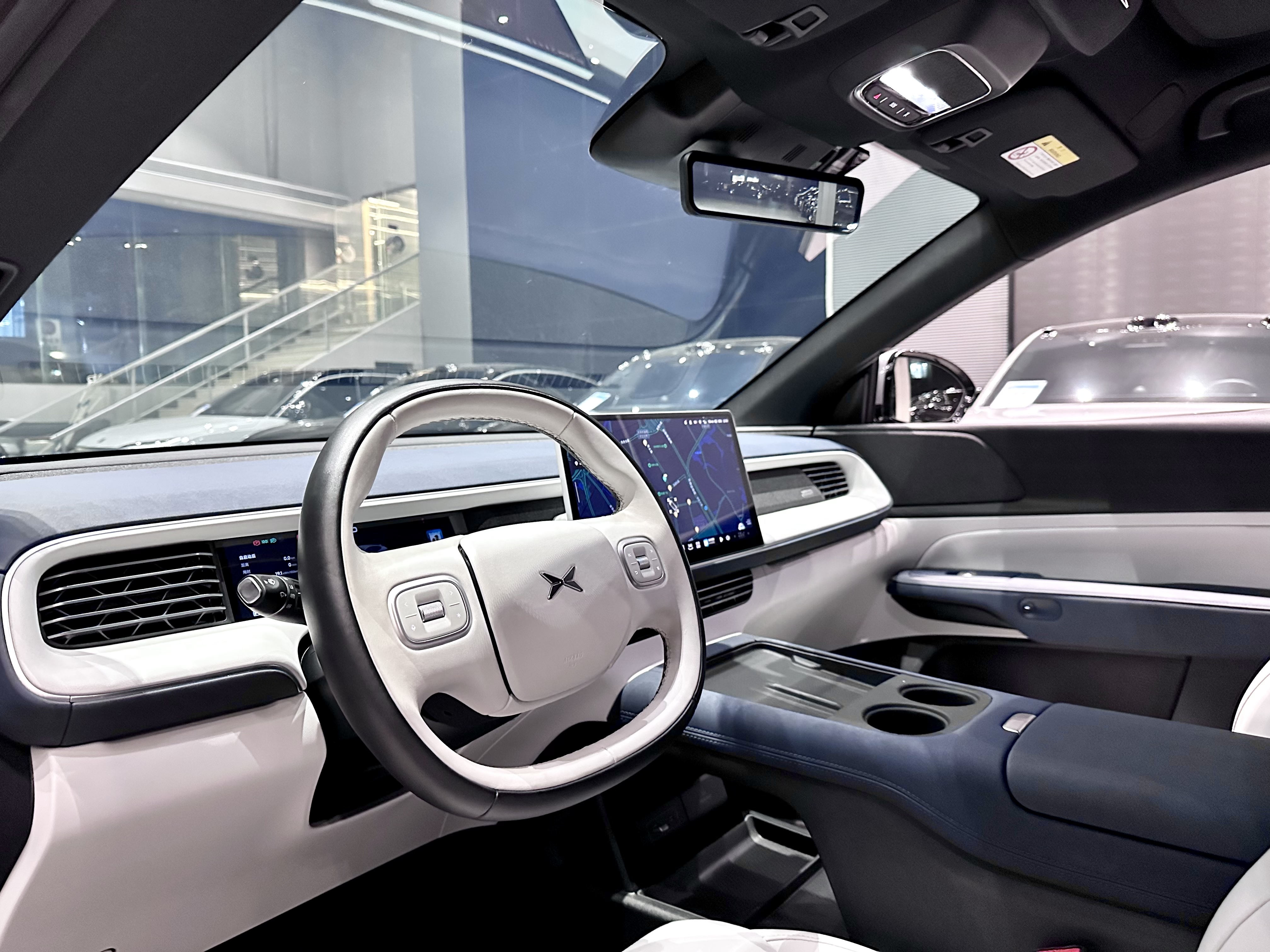 Xpeng G6 2023 car image #11