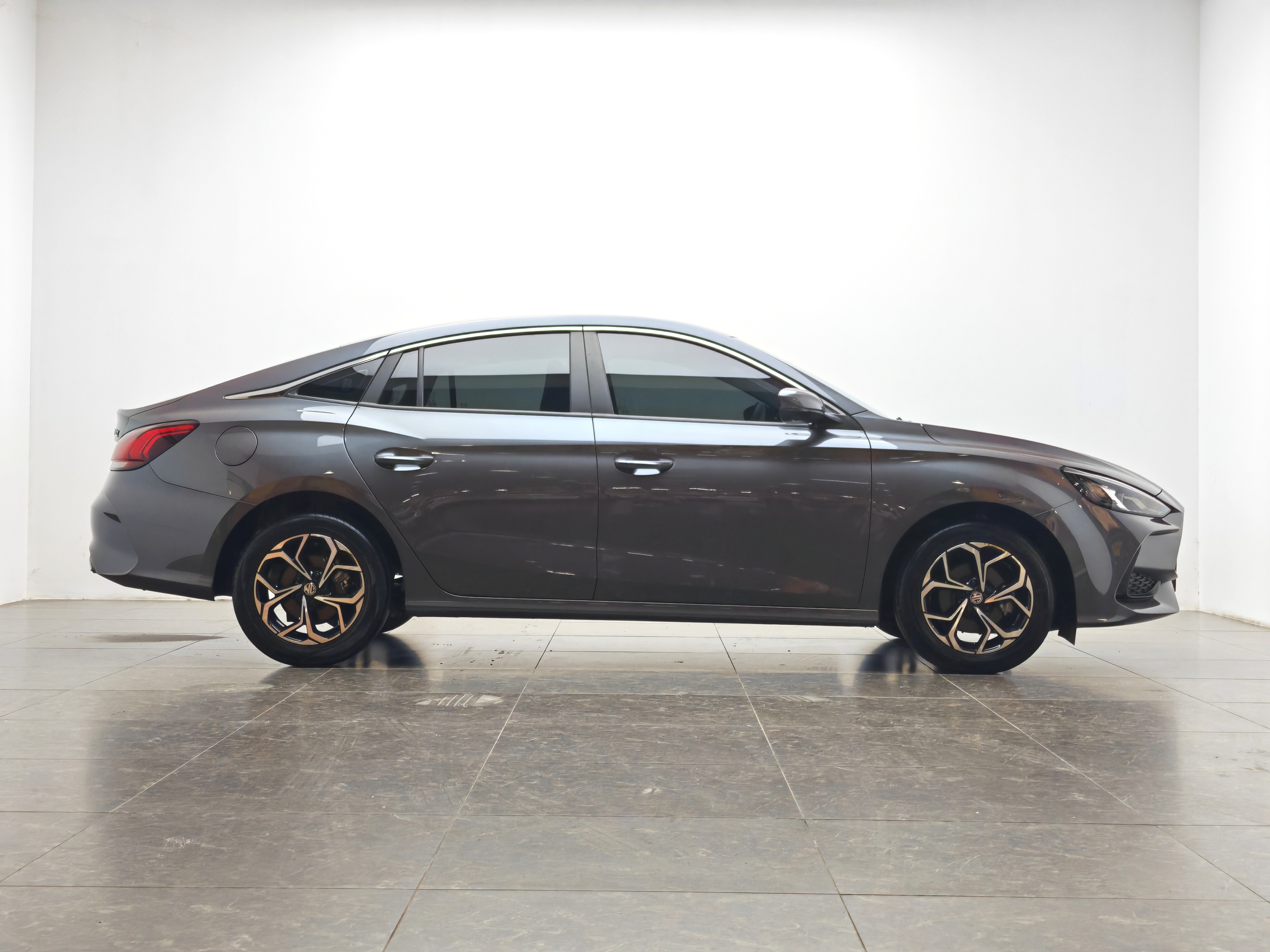 MG 5 2024 car image #11