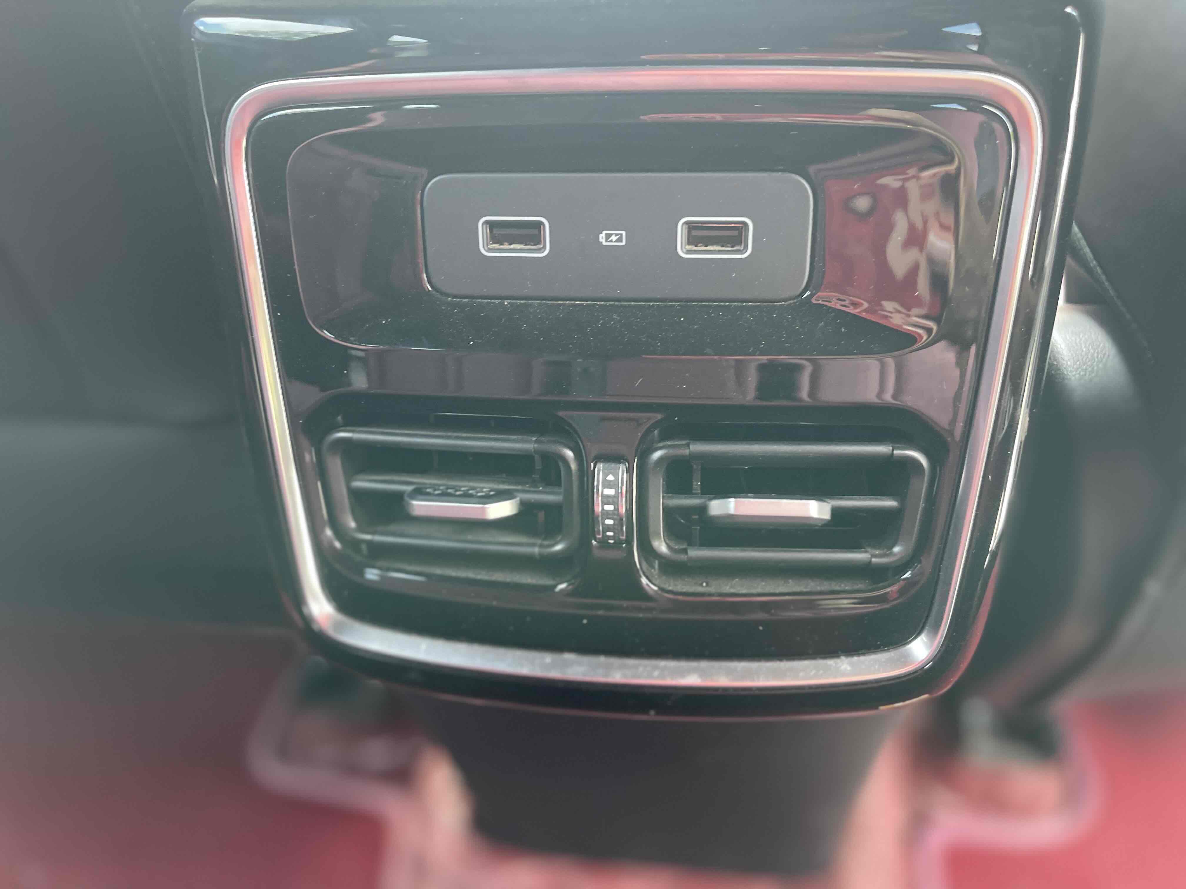 Jetour X70 PRO 2023 car image #11