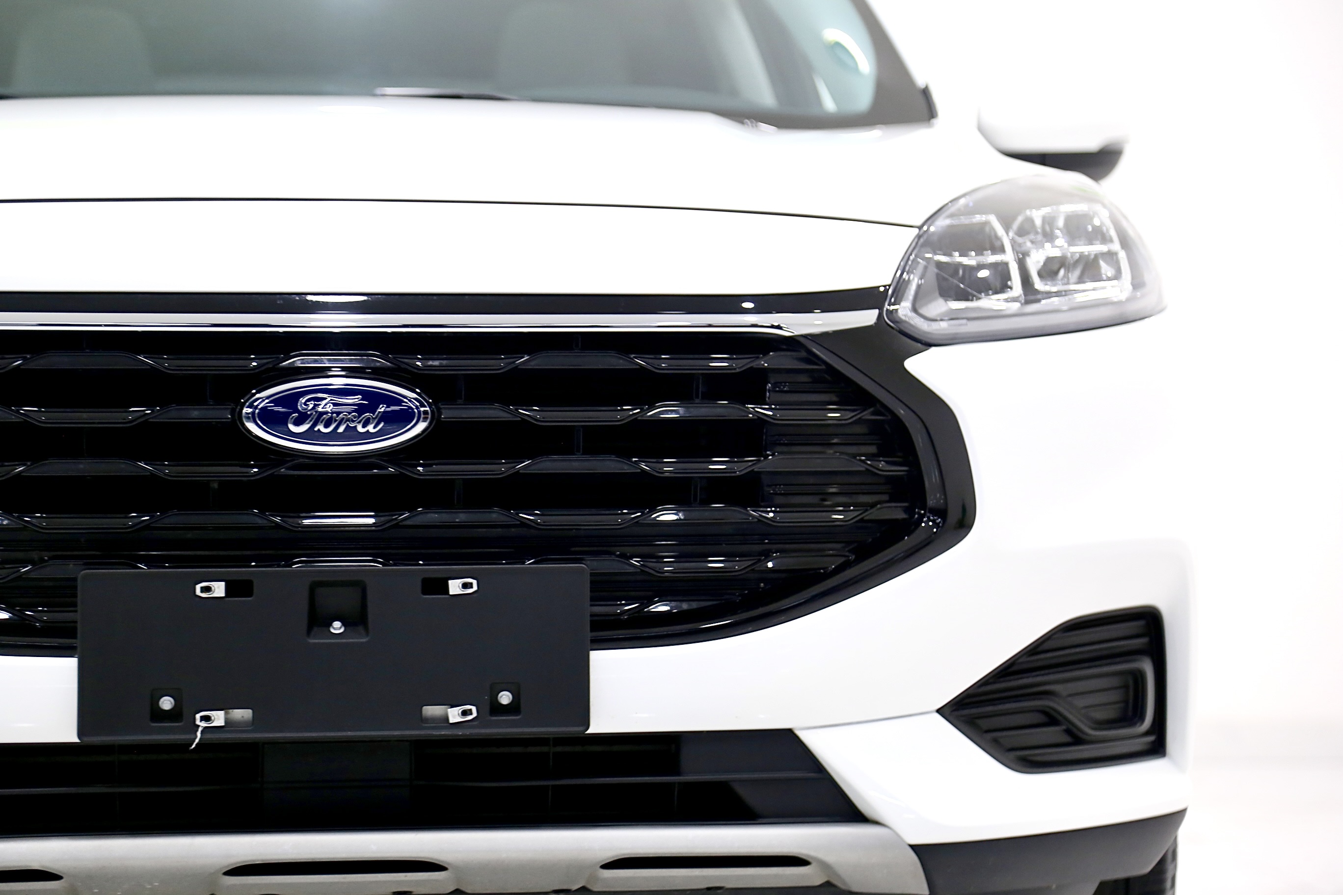 Ford Escape 2024 immagine di auto #11