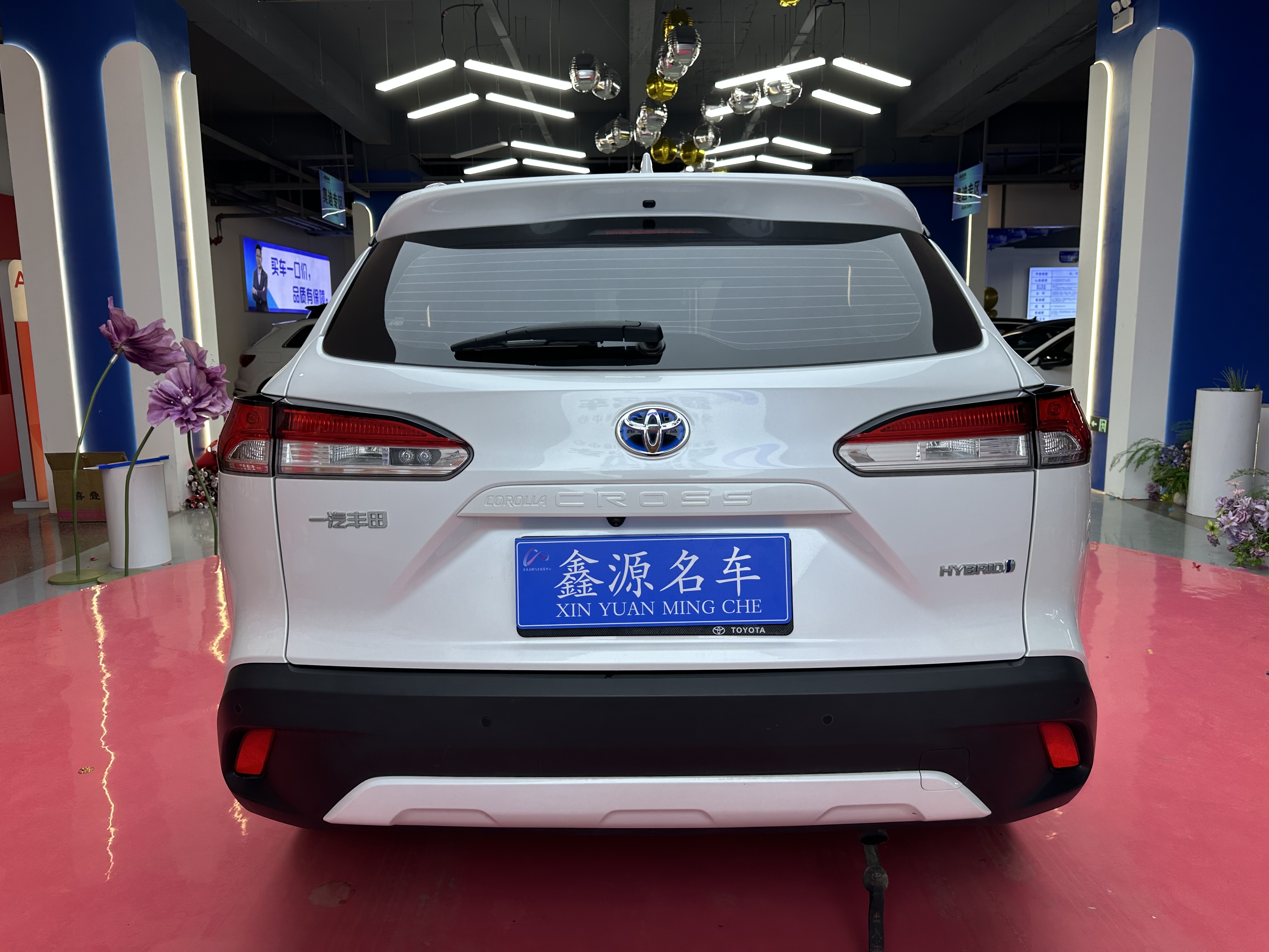 Toyota Corolla Cross 2024 car image #11