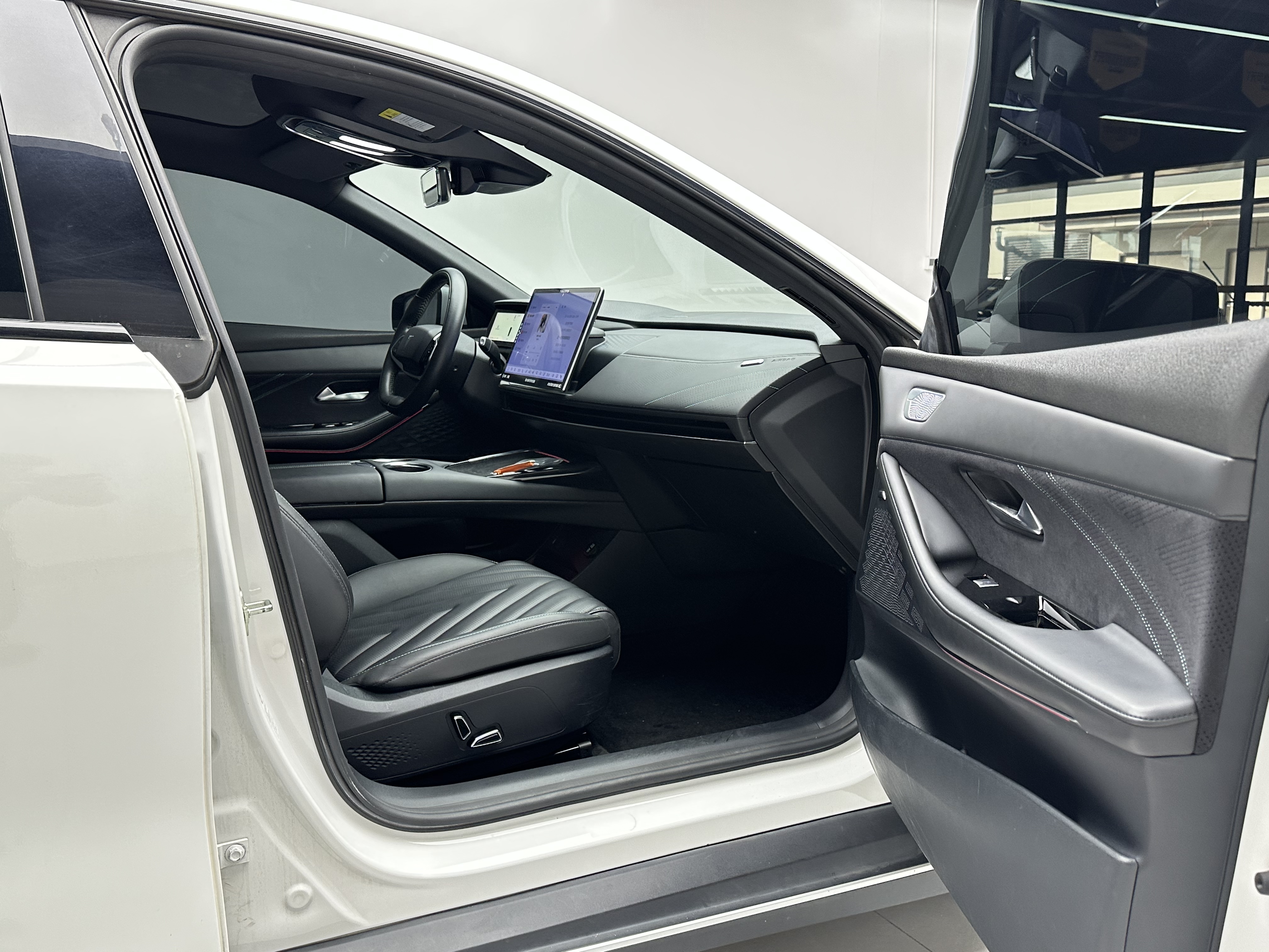 Deepal SL03 2023 car image #11