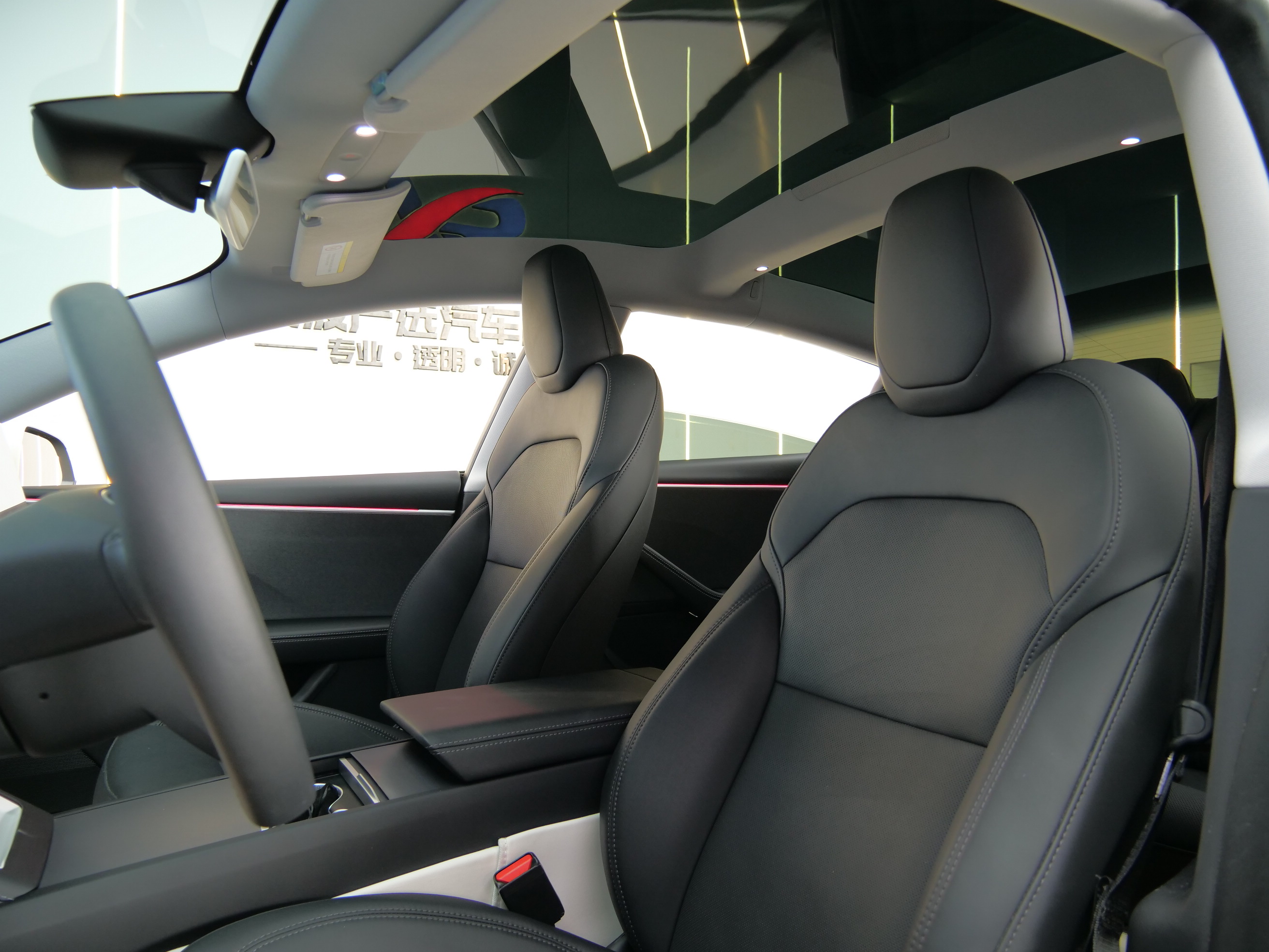 特斯拉 Model 3 2024 汽车图片 #11