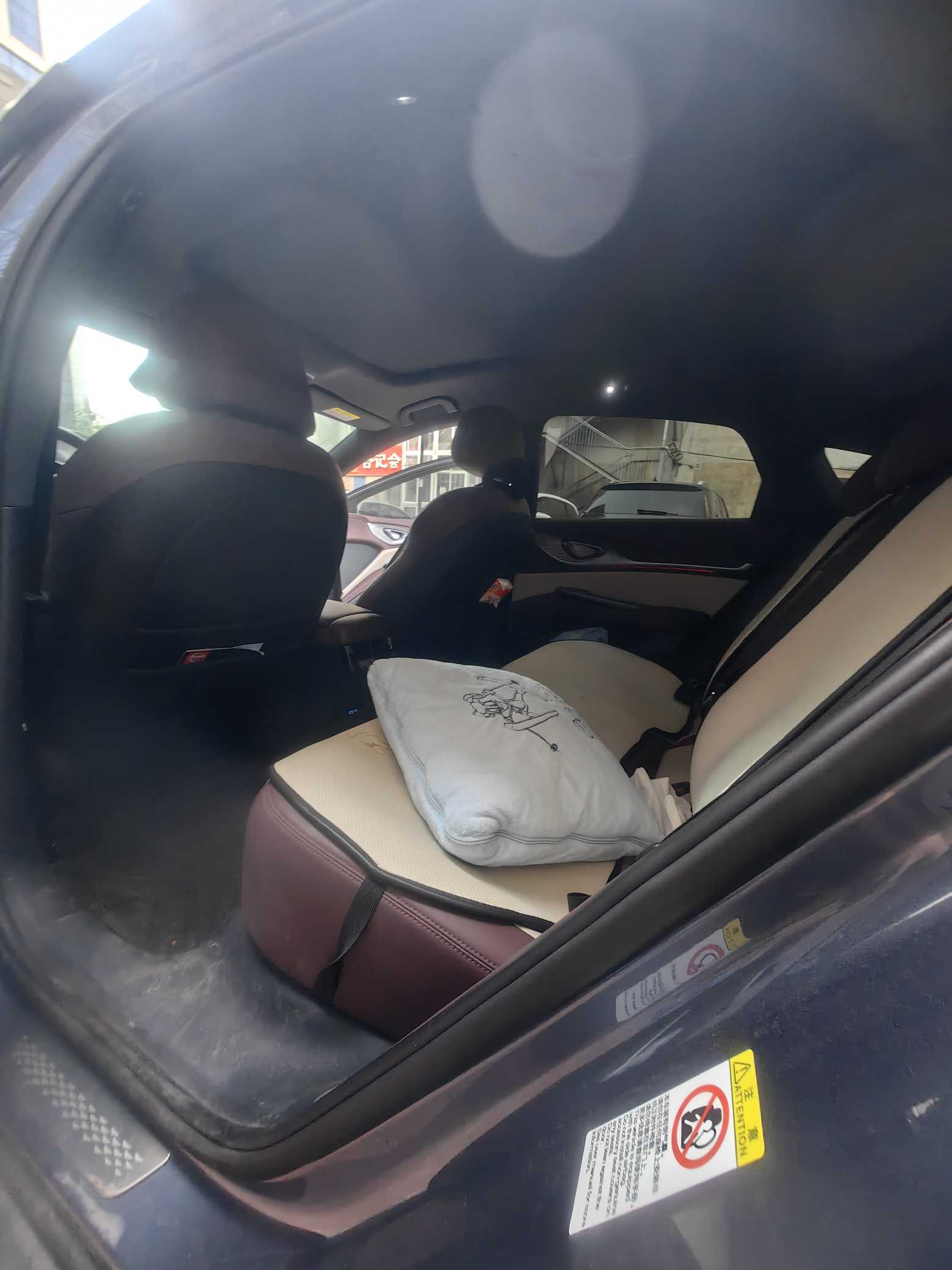 BYD Seal 2023 car image #11