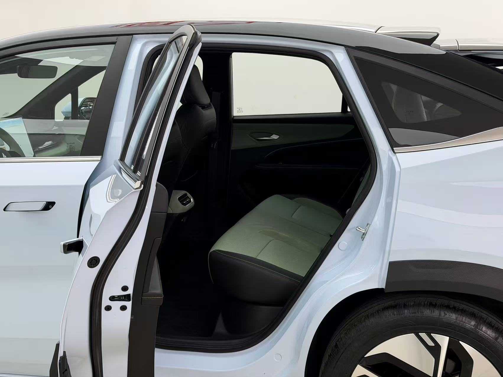 Livan 7 2025 изображение автомобиля #11