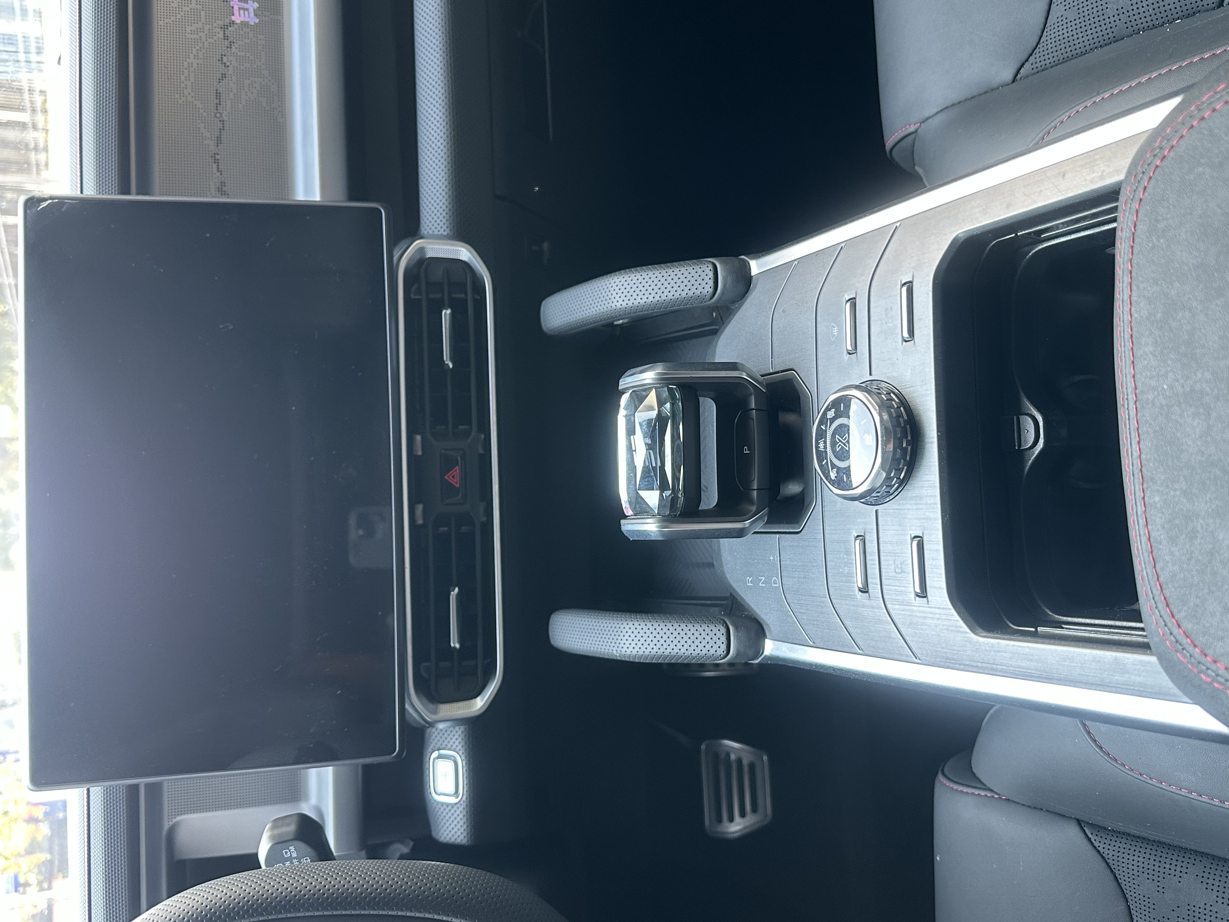 Jetour Traveller 2025 car image #11