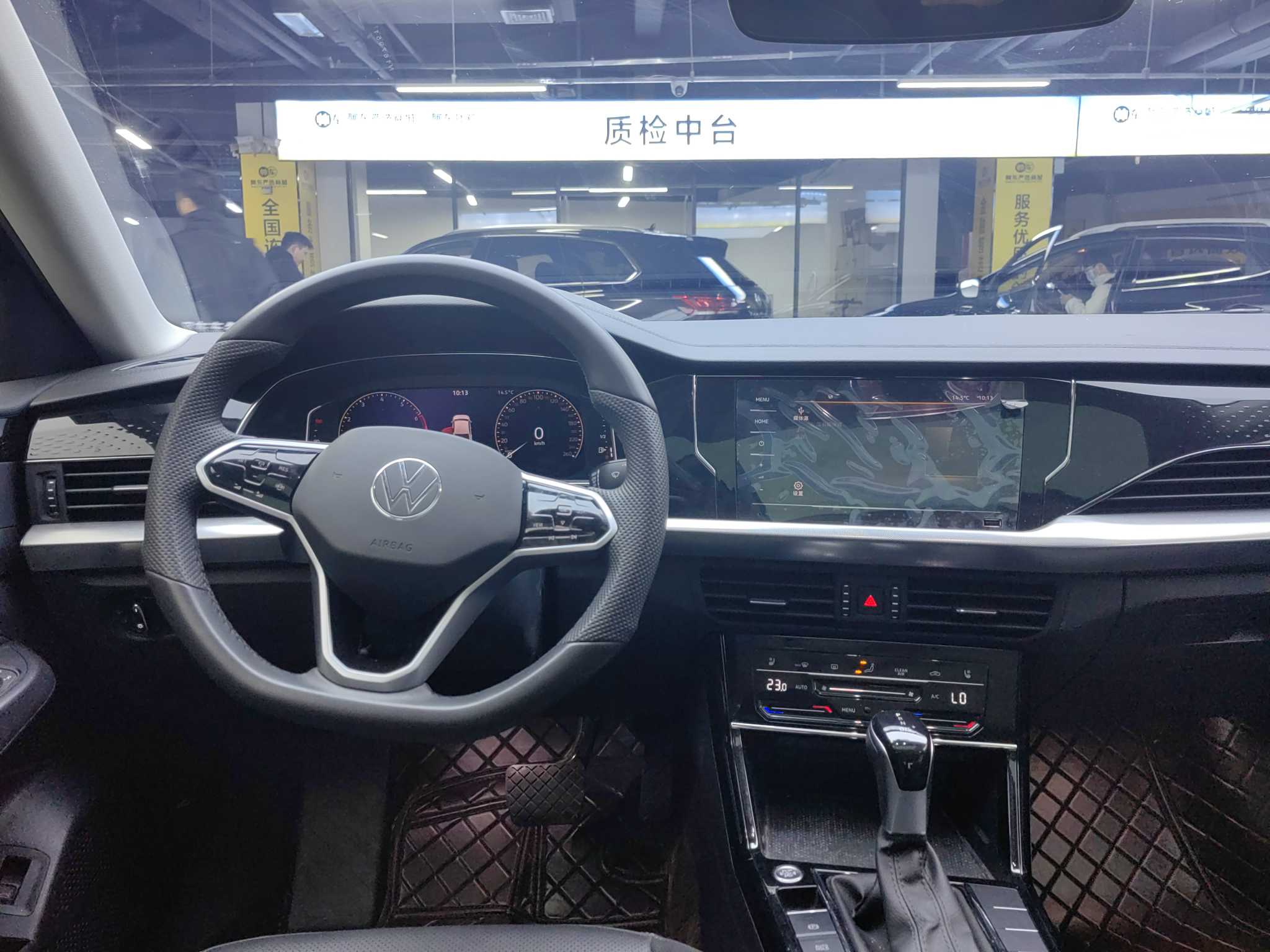 Volkswagen Passat 2023 car image #11