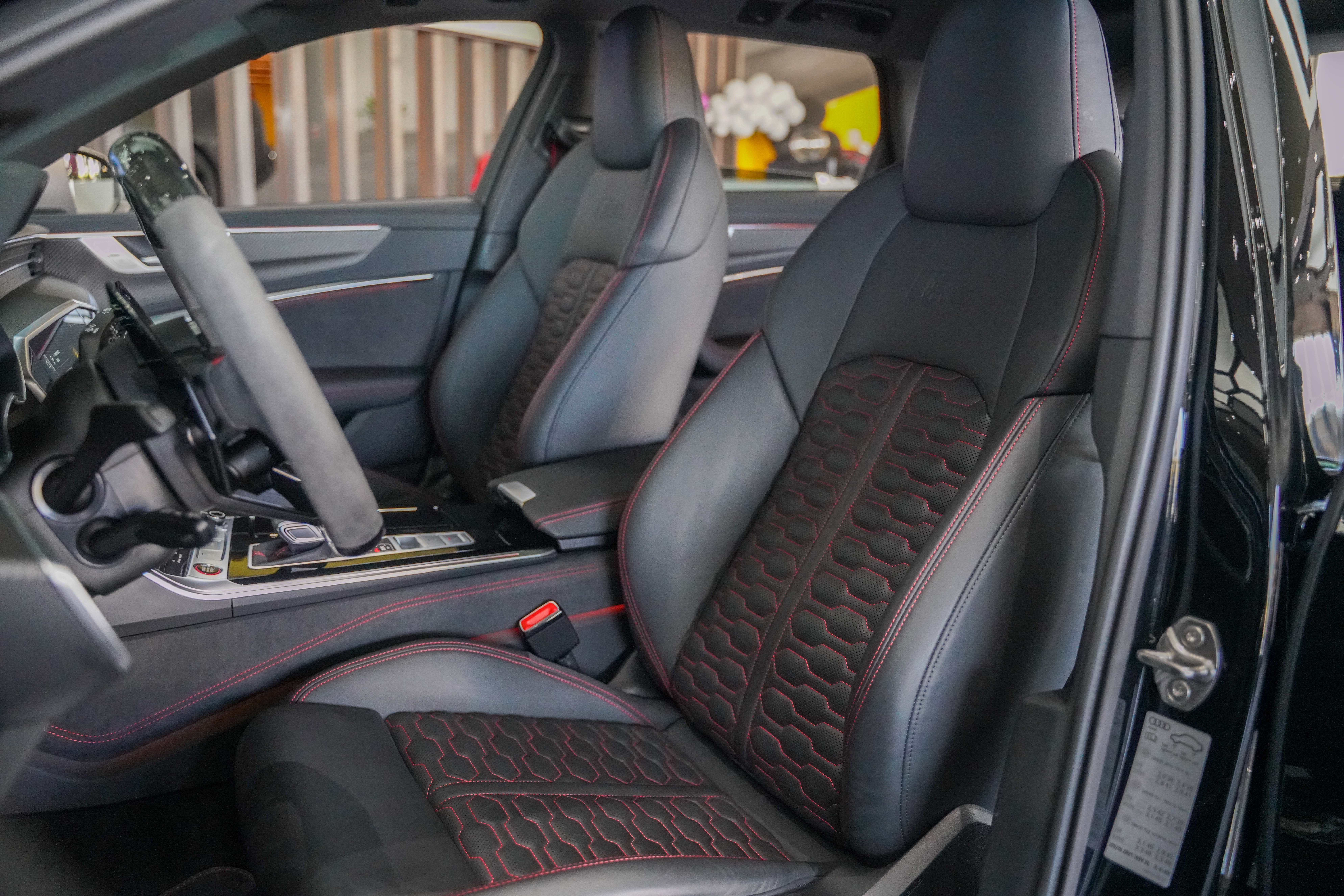 Audi RS 6 2024 car image #11