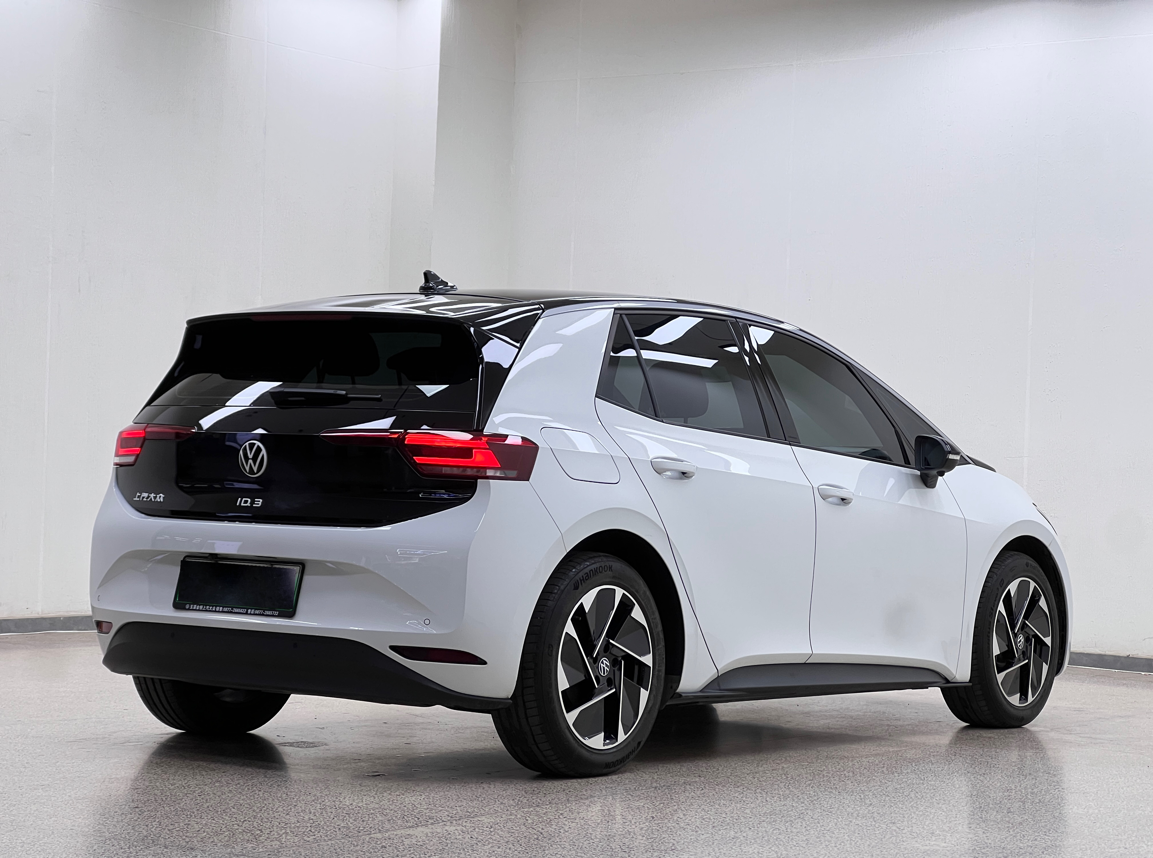 Volkswagen ID.3 2024 immagine di auto #11