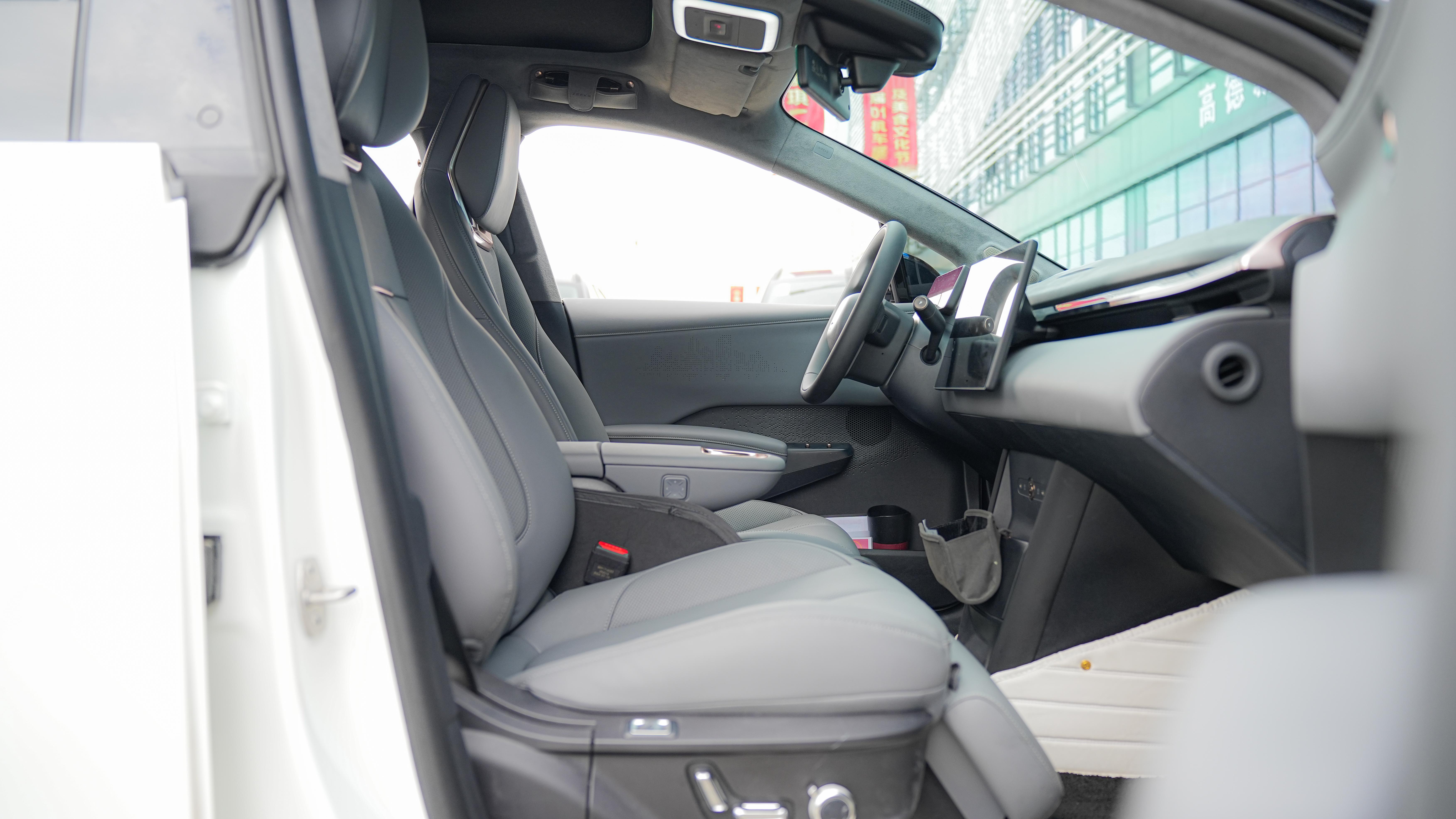 Zeekr X 2024 immagine di auto #11