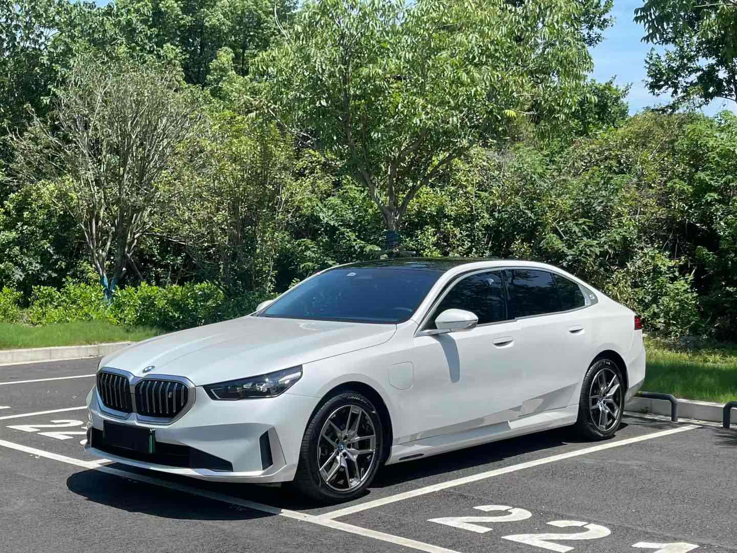 BMW i5 M60 2024 #11 BMW i5 M60 2024 car image #11