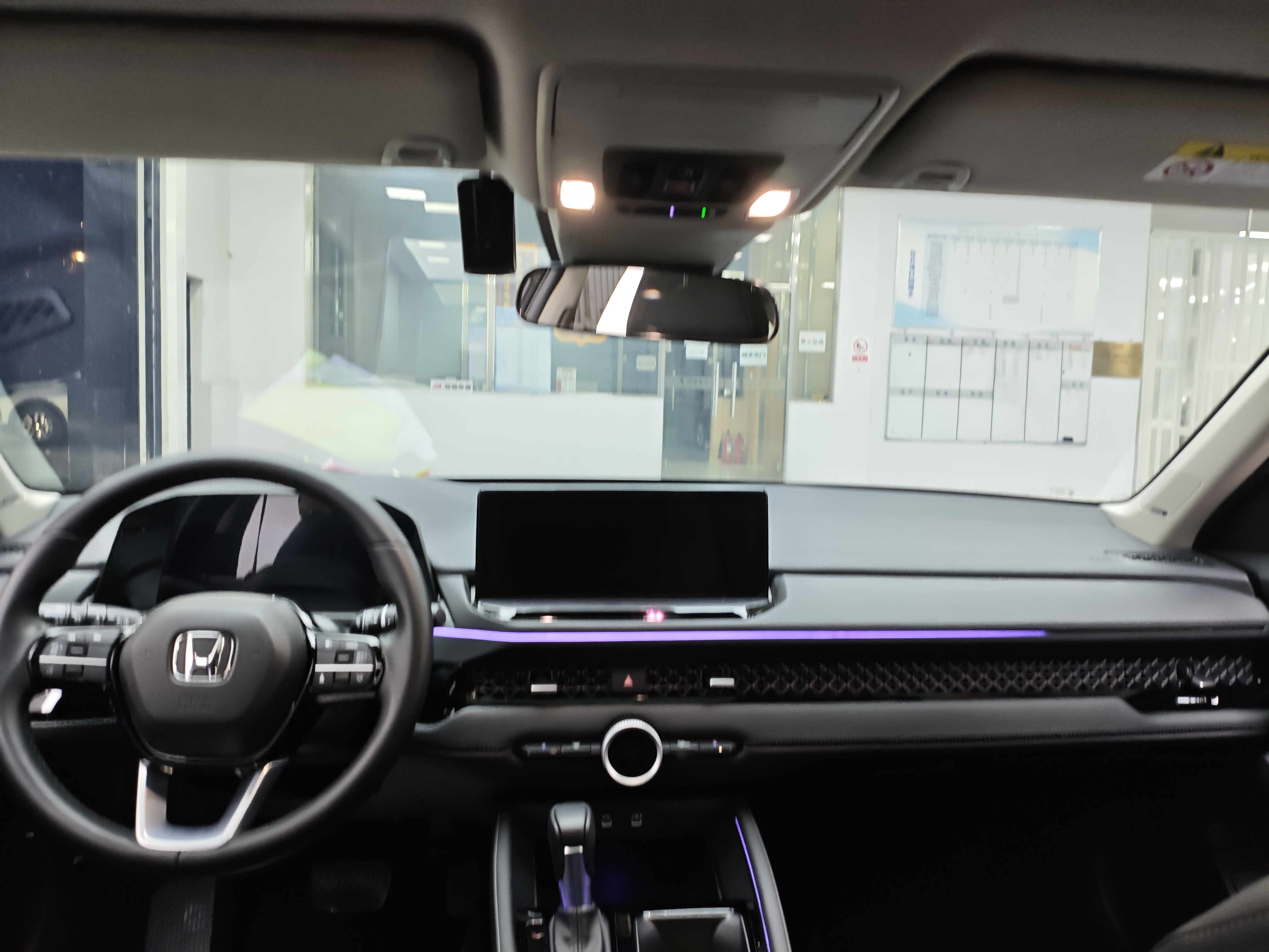 BYD F3R 2024 car image #11