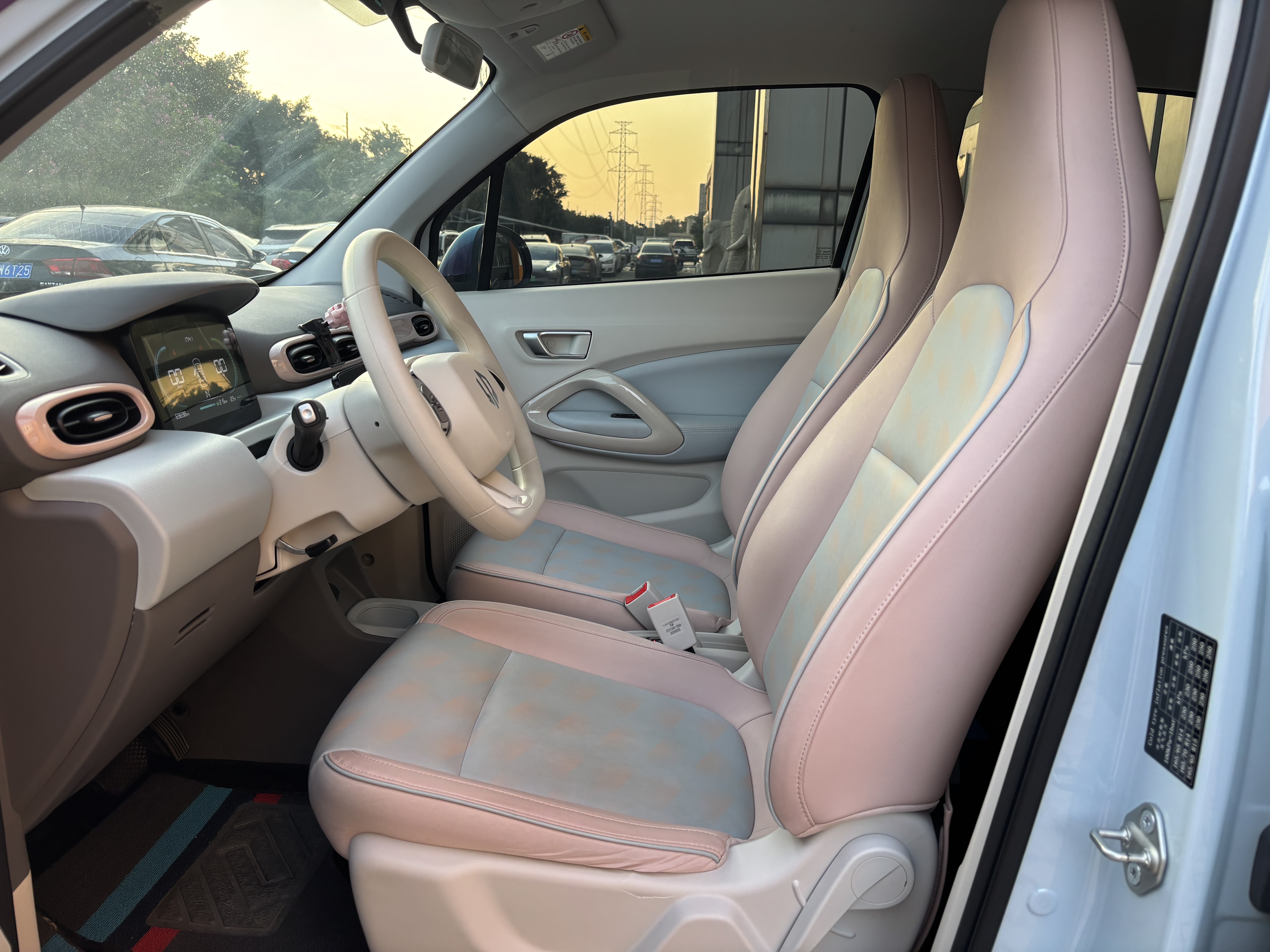 零跑汽车 零跑T03 2024 汽车图片 #11