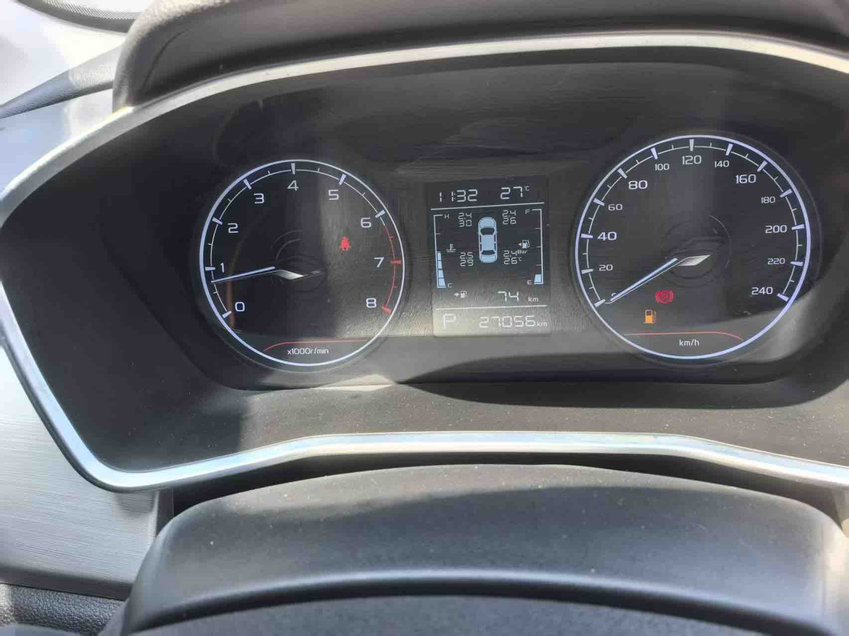 GEELY Coolray 2024 car image #11