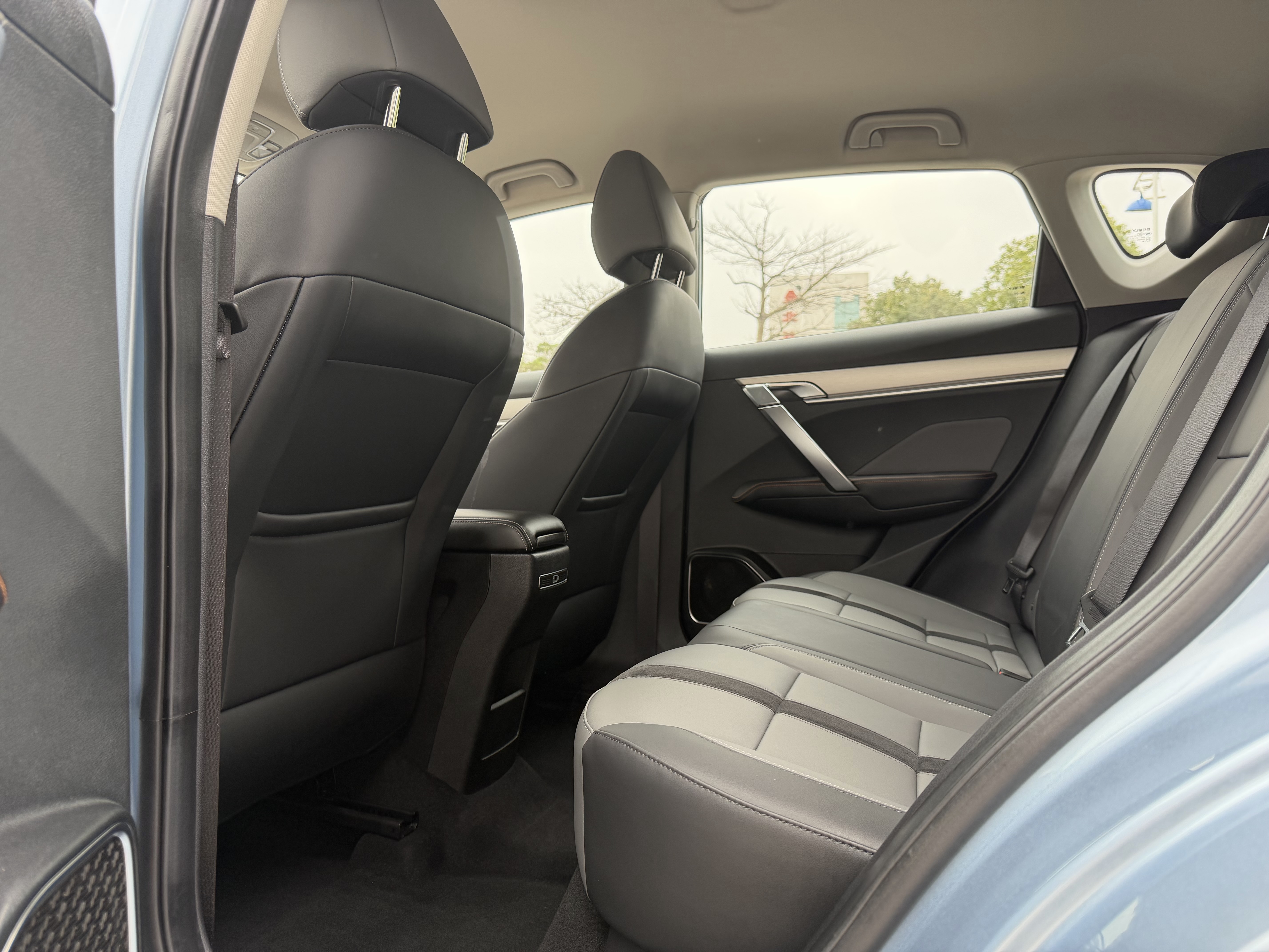 GEELY Coolray 2024 #11 GEELY Coolray 2024 car image #11