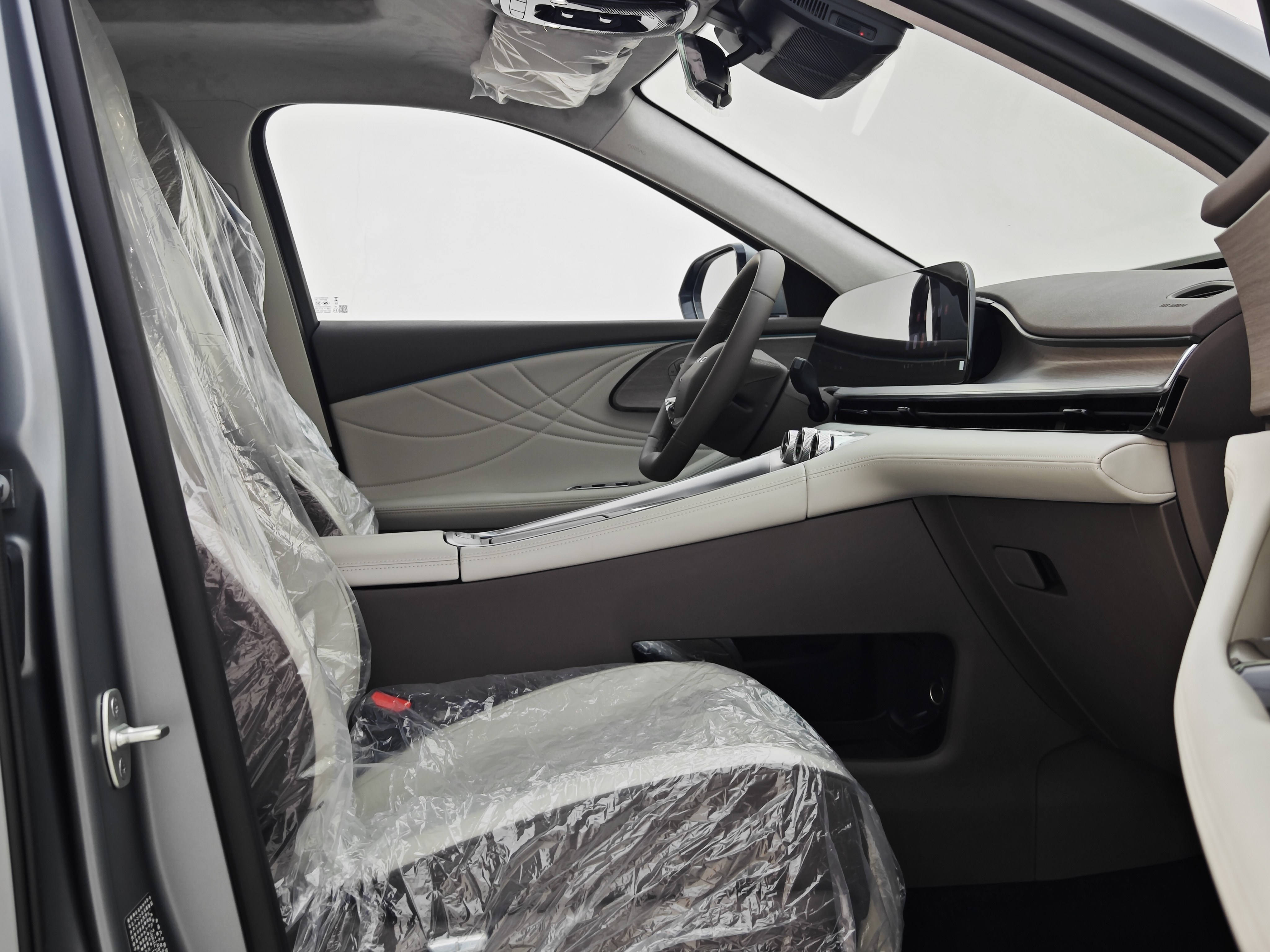 Exceed Yaoguang C-DM 2025 #11 Exceed Yaoguang C-DM 2025 car image #11