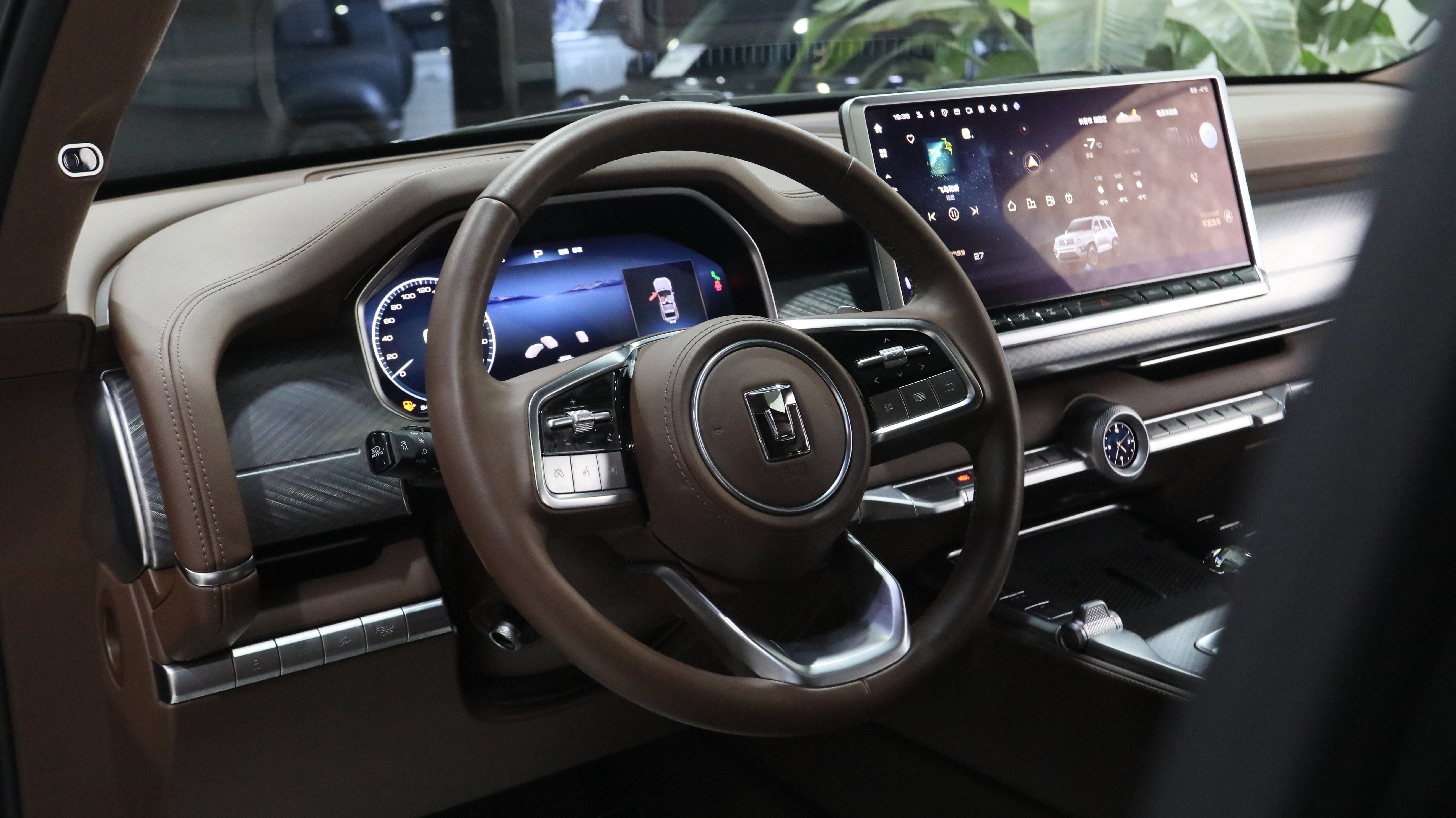 Tank 700 New Energy 2024 immagine di auto #11