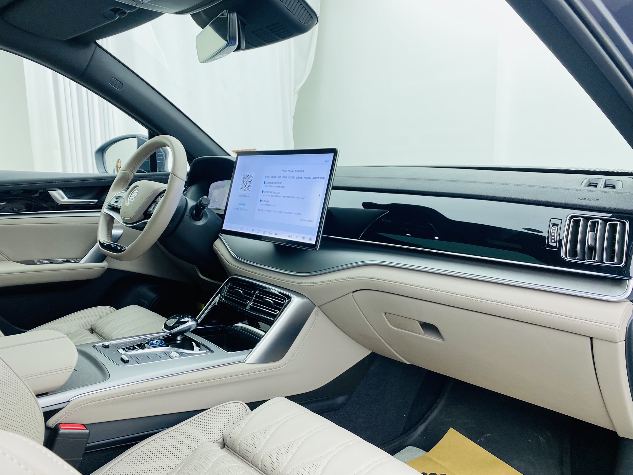 BYD Tang New Energy 2024 car image #11