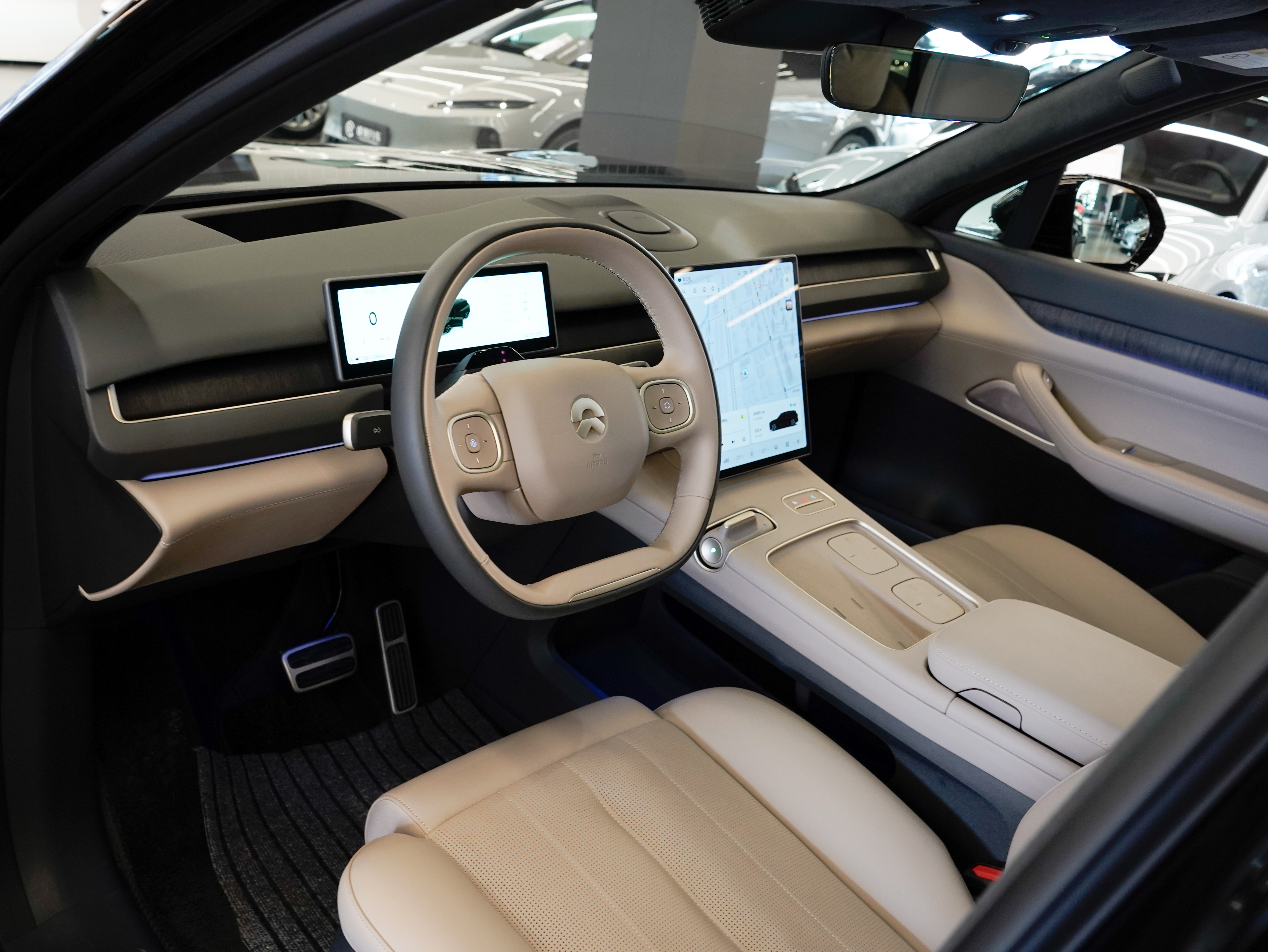 NIO ES8 2025 imagen de coche #11