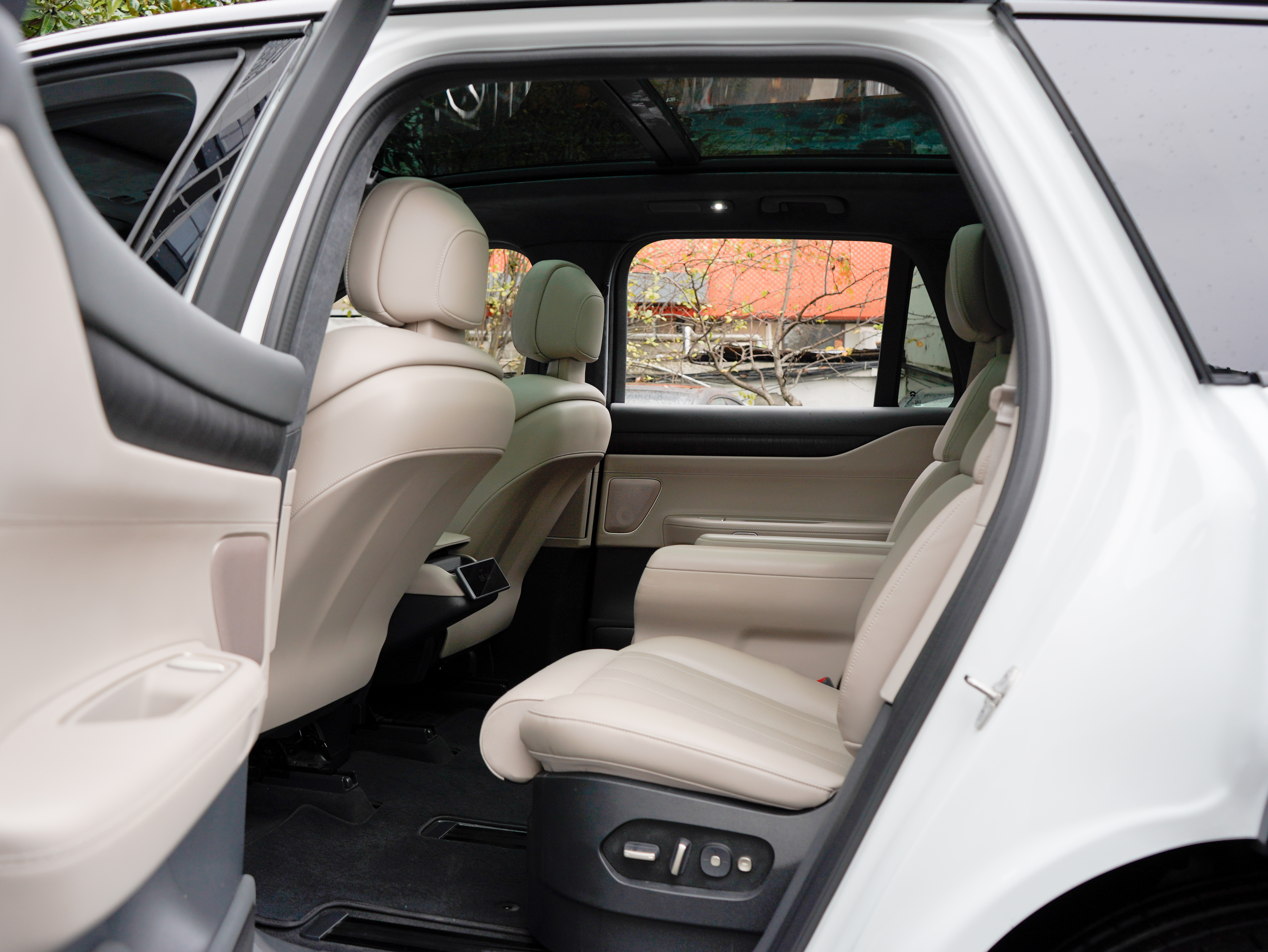 蔚来 蔚来ES8 2025 汽车图片 #11