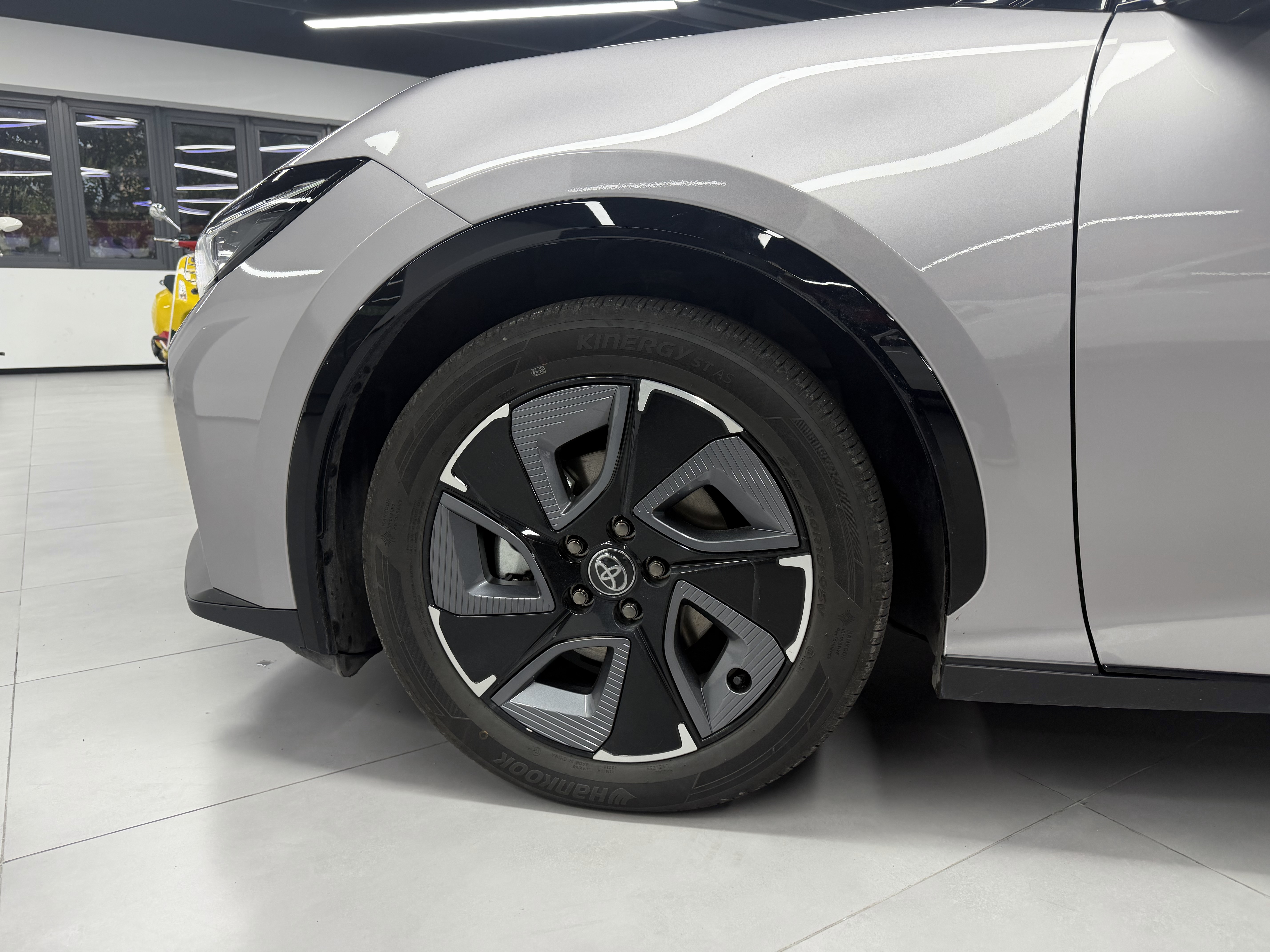 Toyota bZ3 2025 immagine di auto #11