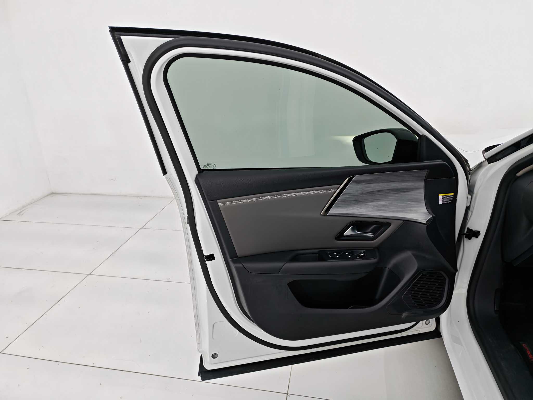 Citroen C5 X 2024 immagine di auto #11