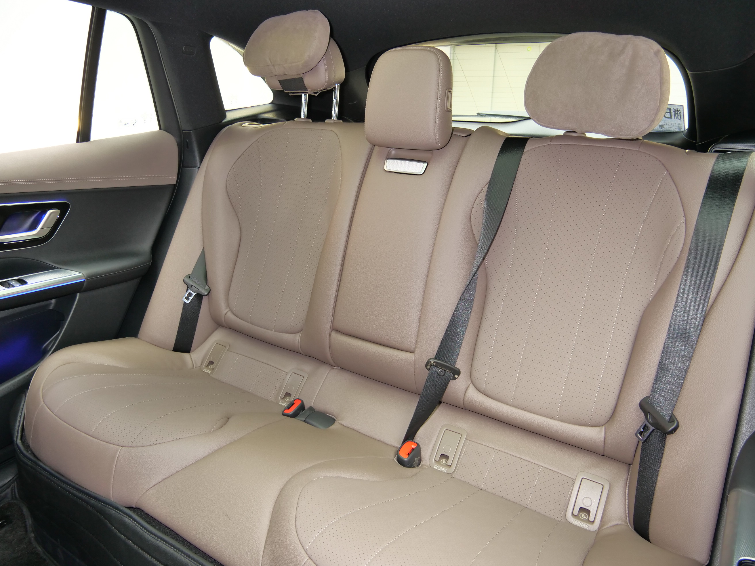 Mercedes-Benz EQE SUV 2025 #11 Mercedes-Benz EQE SUV 2025 car image #11