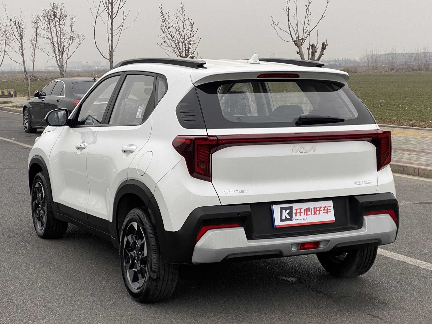 Kia Sonet 2024 صورة سيارة #11