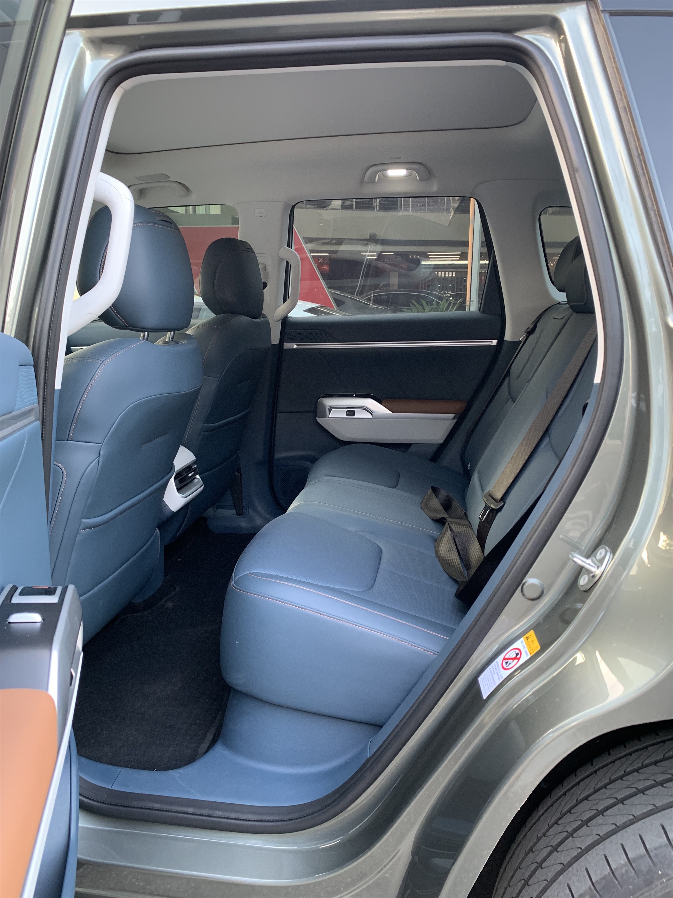 Deepal G318 2024 car image #11