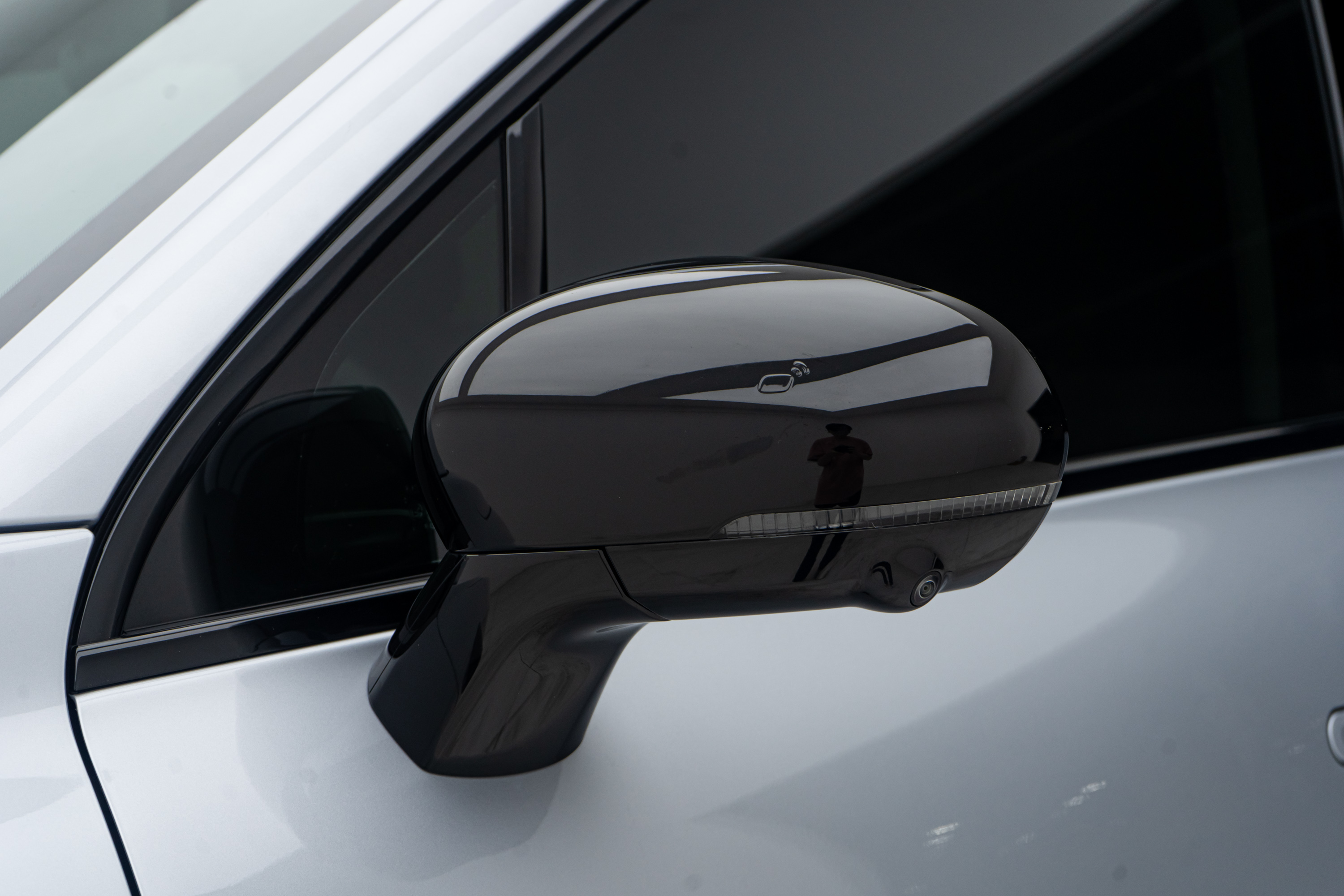 零跑汽车 零跑C16 2024 汽车图片 #11