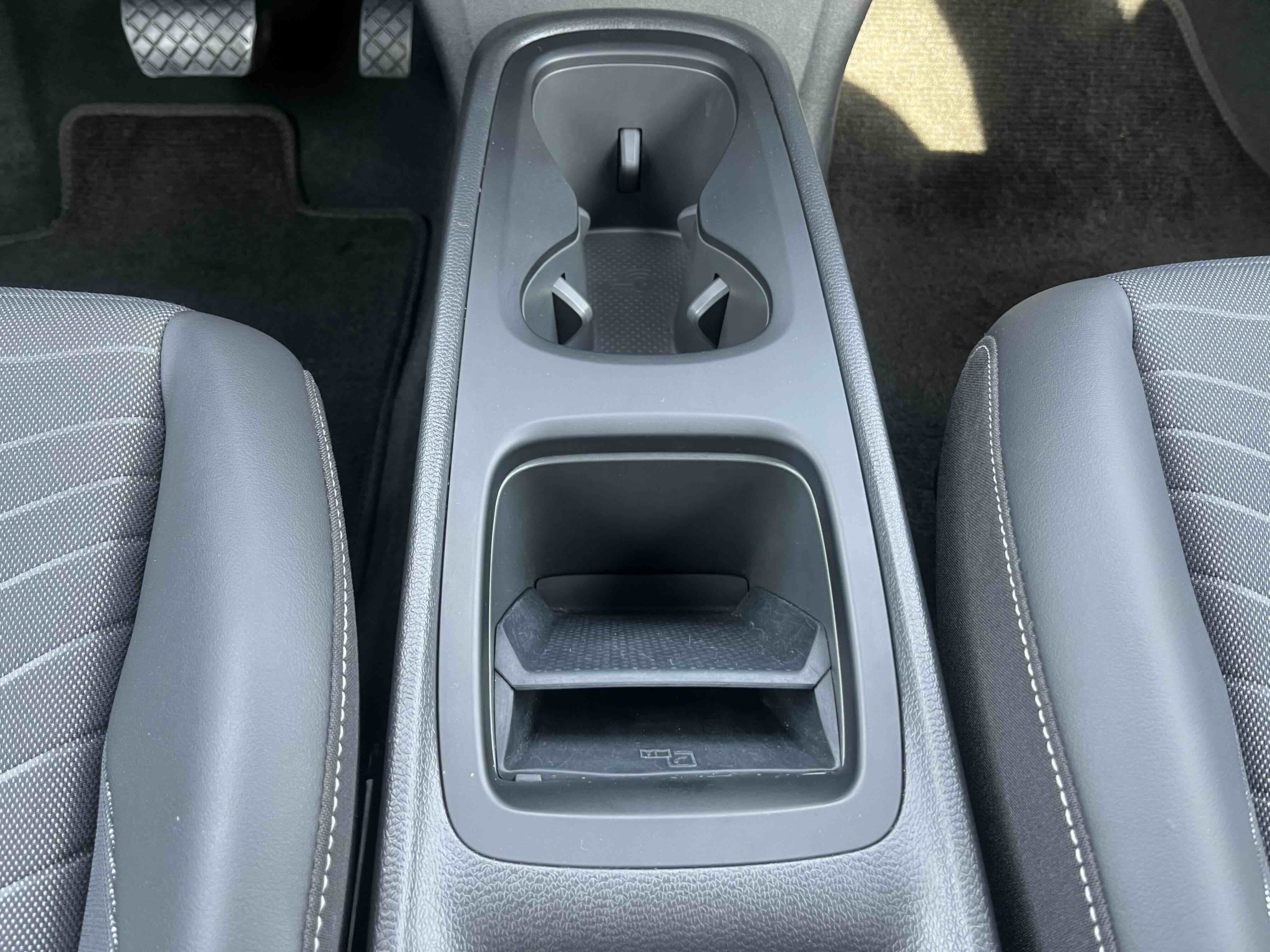 Volkswagen ID.3 2025 immagine di auto #11