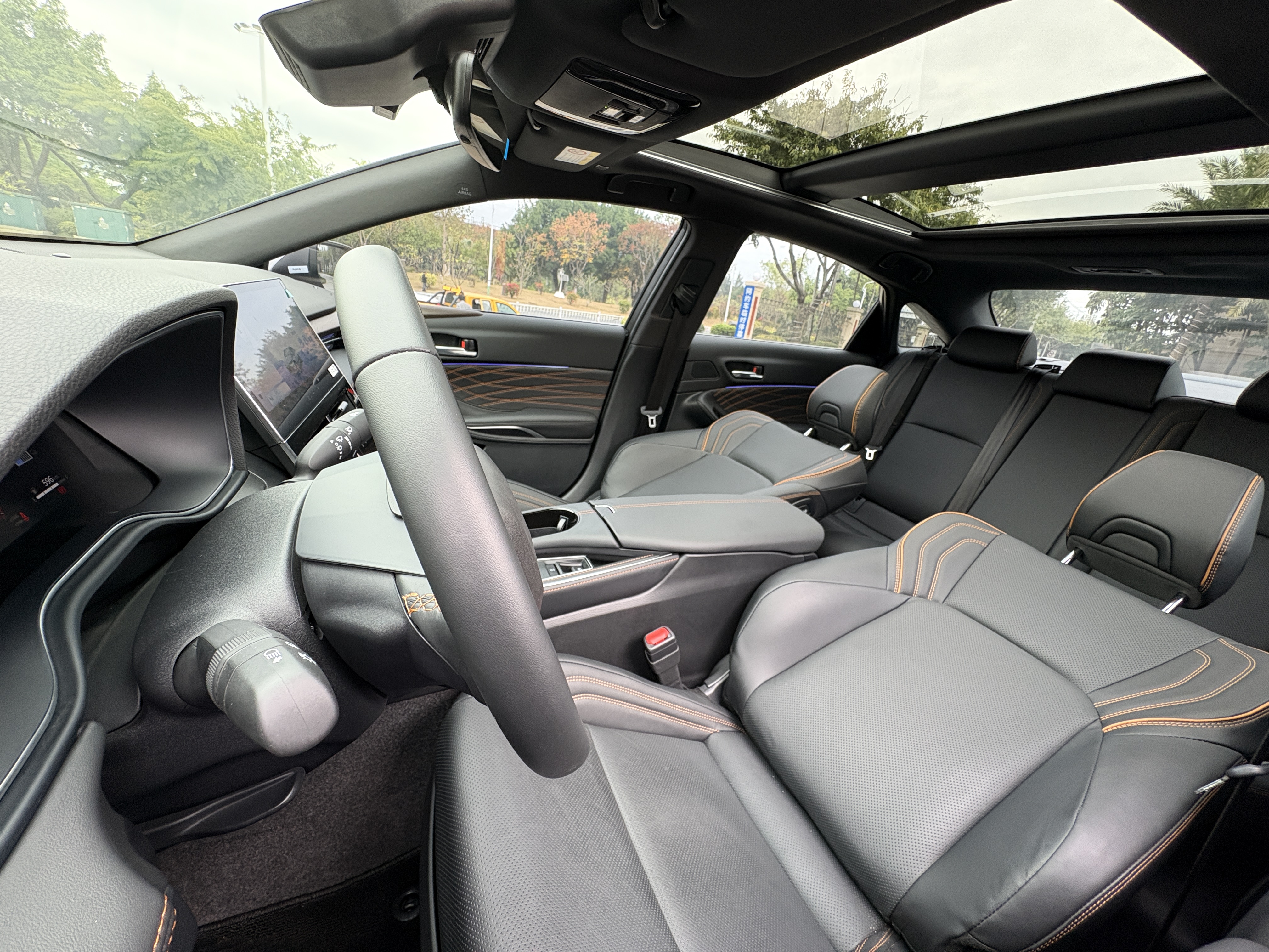 Toyota Avalon 2025 car image #11