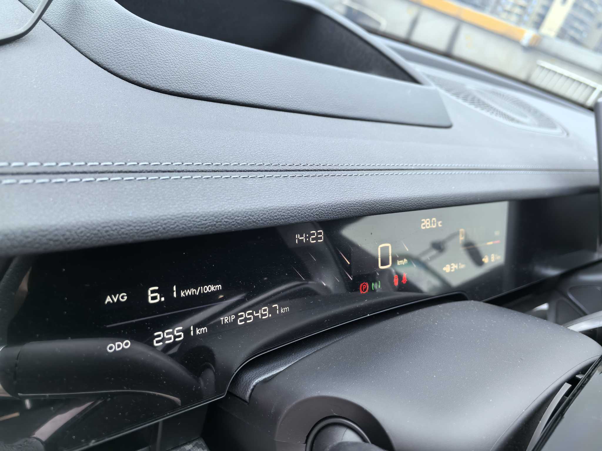 哪吒汽车 哪吒S猎装 2025 汽车图片 #11