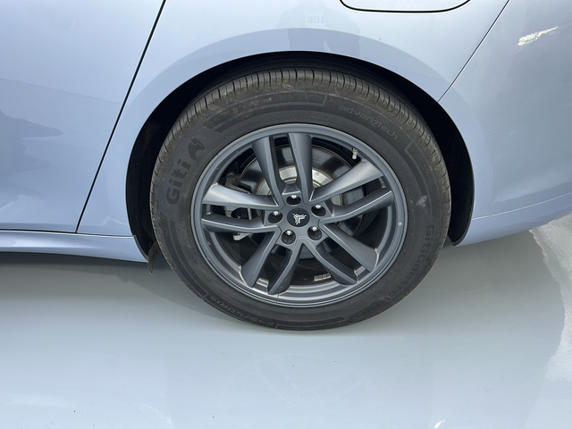 哪吒汽车 哪吒S猎装 2025 #11 哪吒汽车 哪吒S猎装 2025 汽车图片 #11