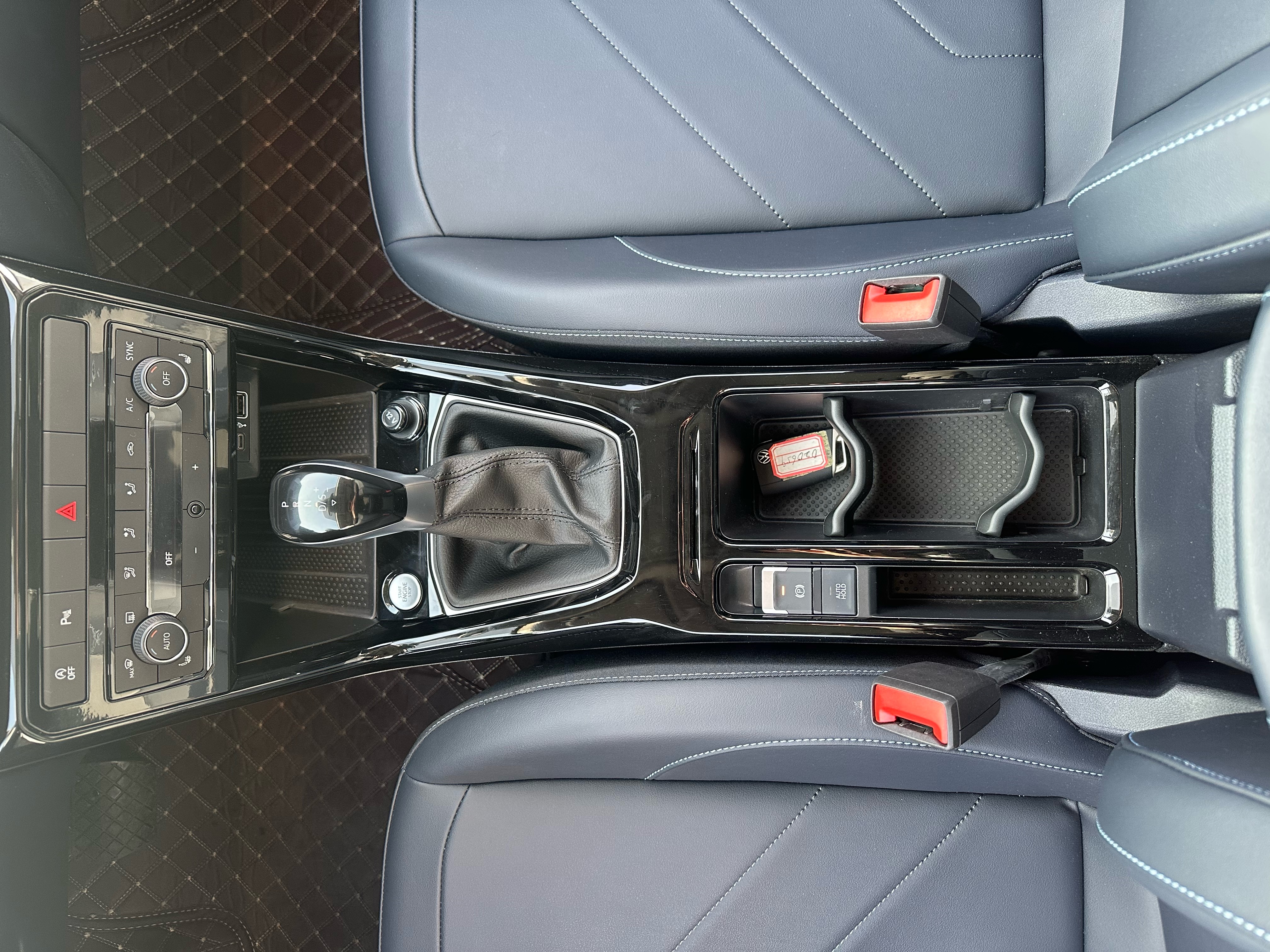 Volkswagen Tharu 2024 #11 Volkswagen Tharu 2024 immagine di auto #11