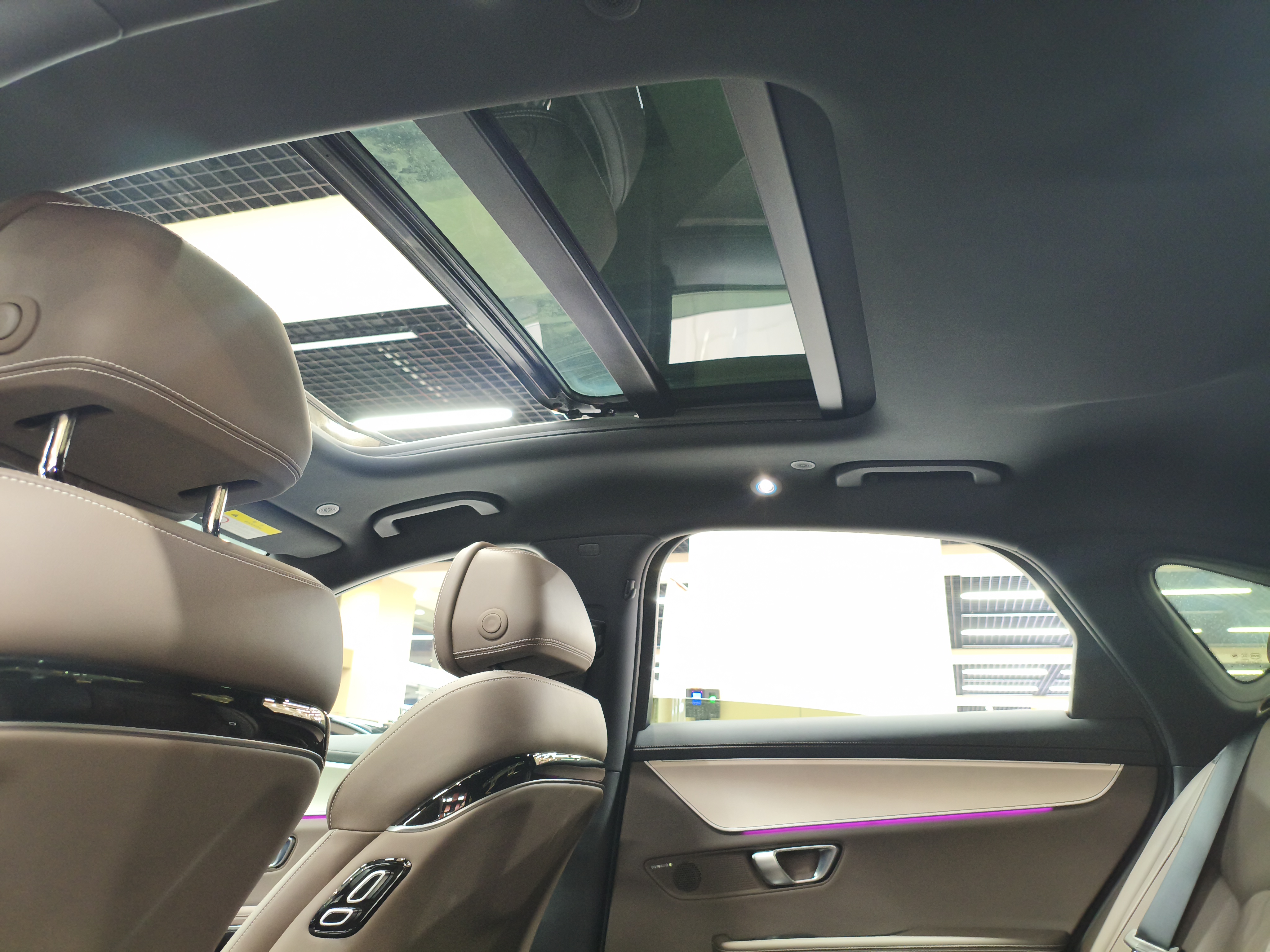 BYD Han 2024 car image #11