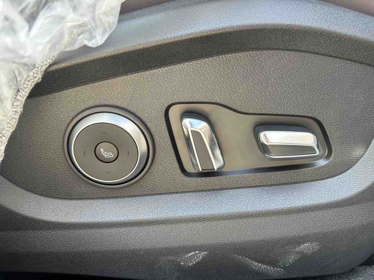 Tiggo 8 PRO 2025 car image #11
