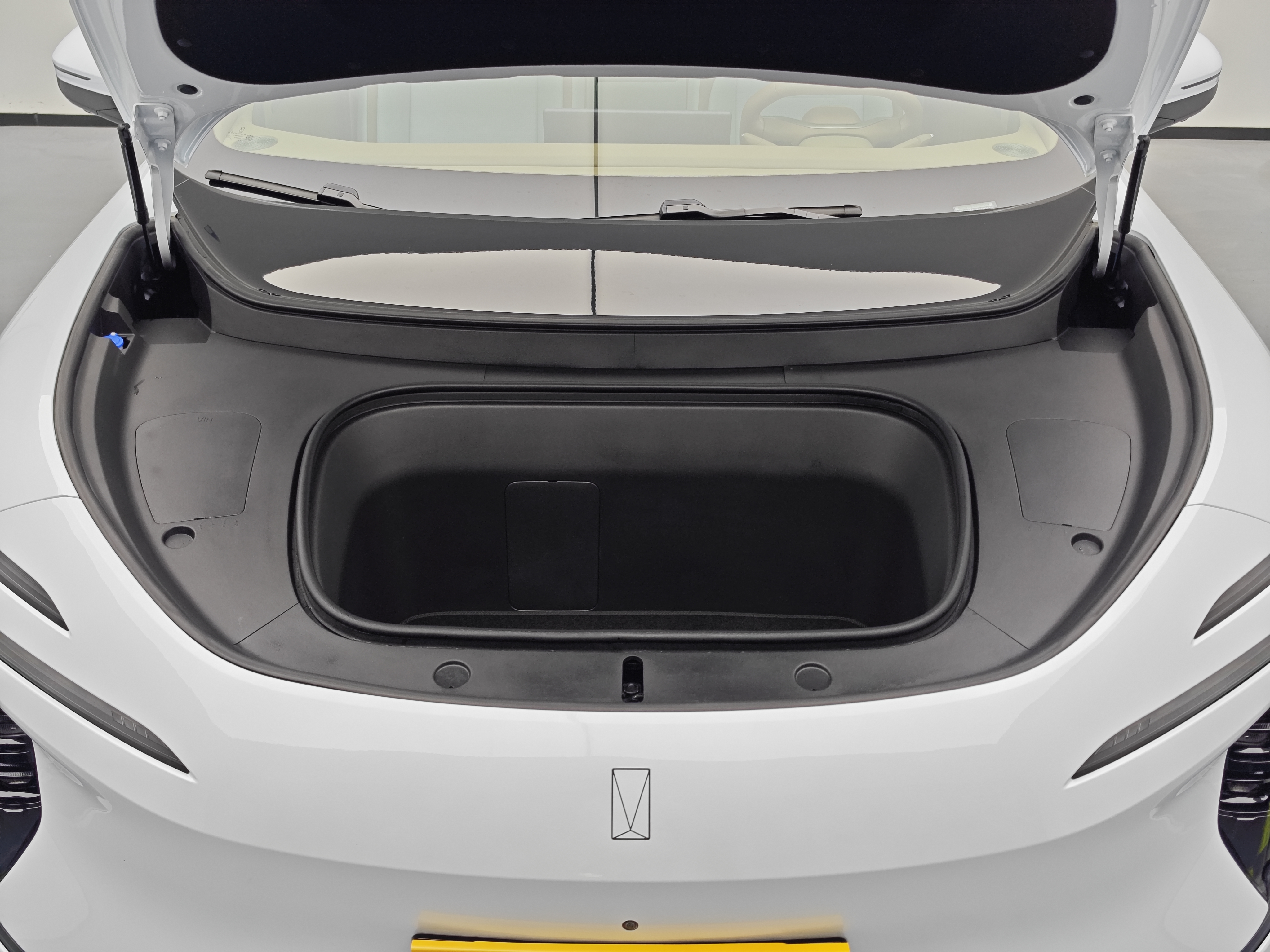 Avatr 07 2025 imagem de carro #11