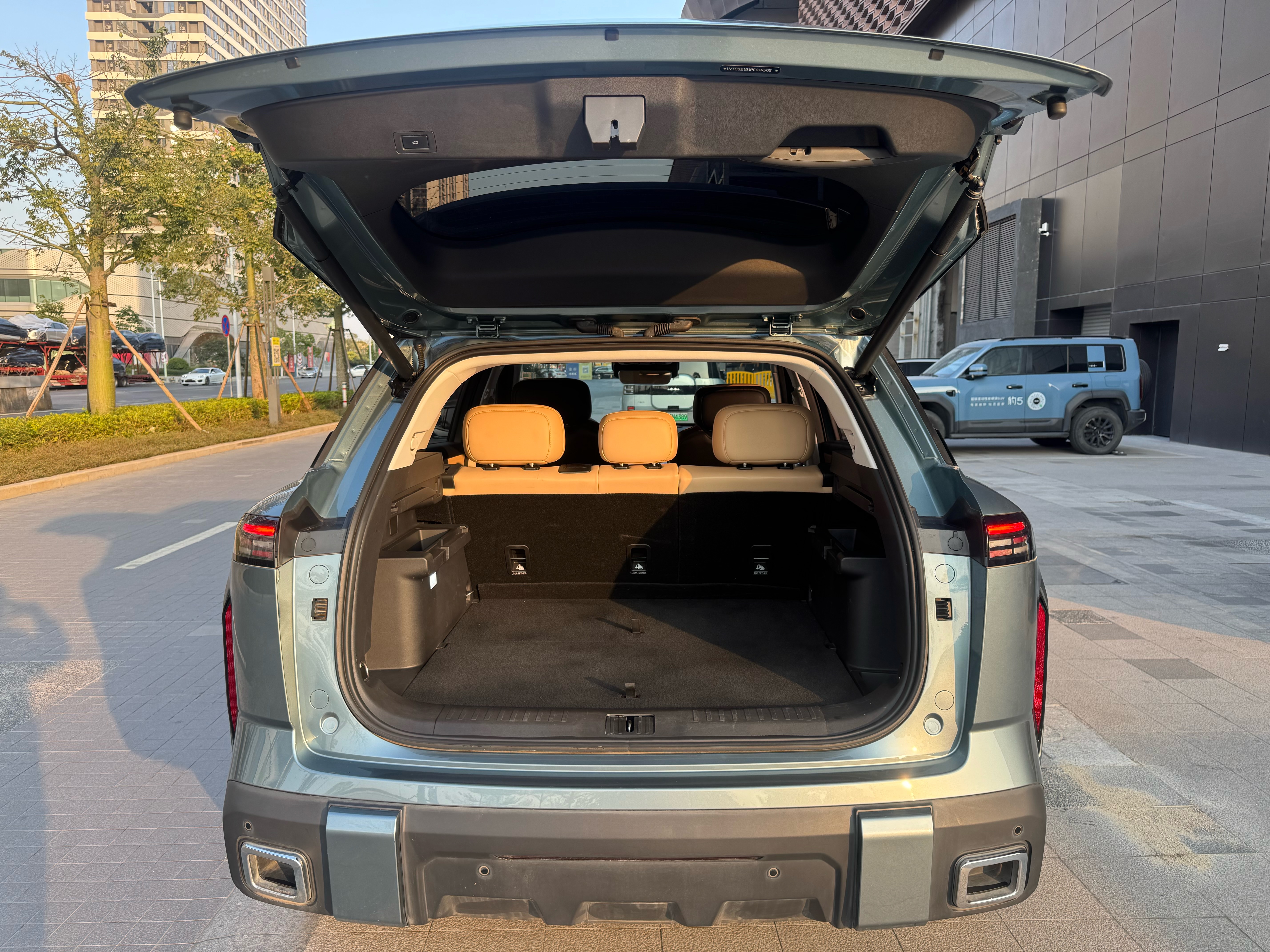 Chery Exploration 06 2023 car image #11