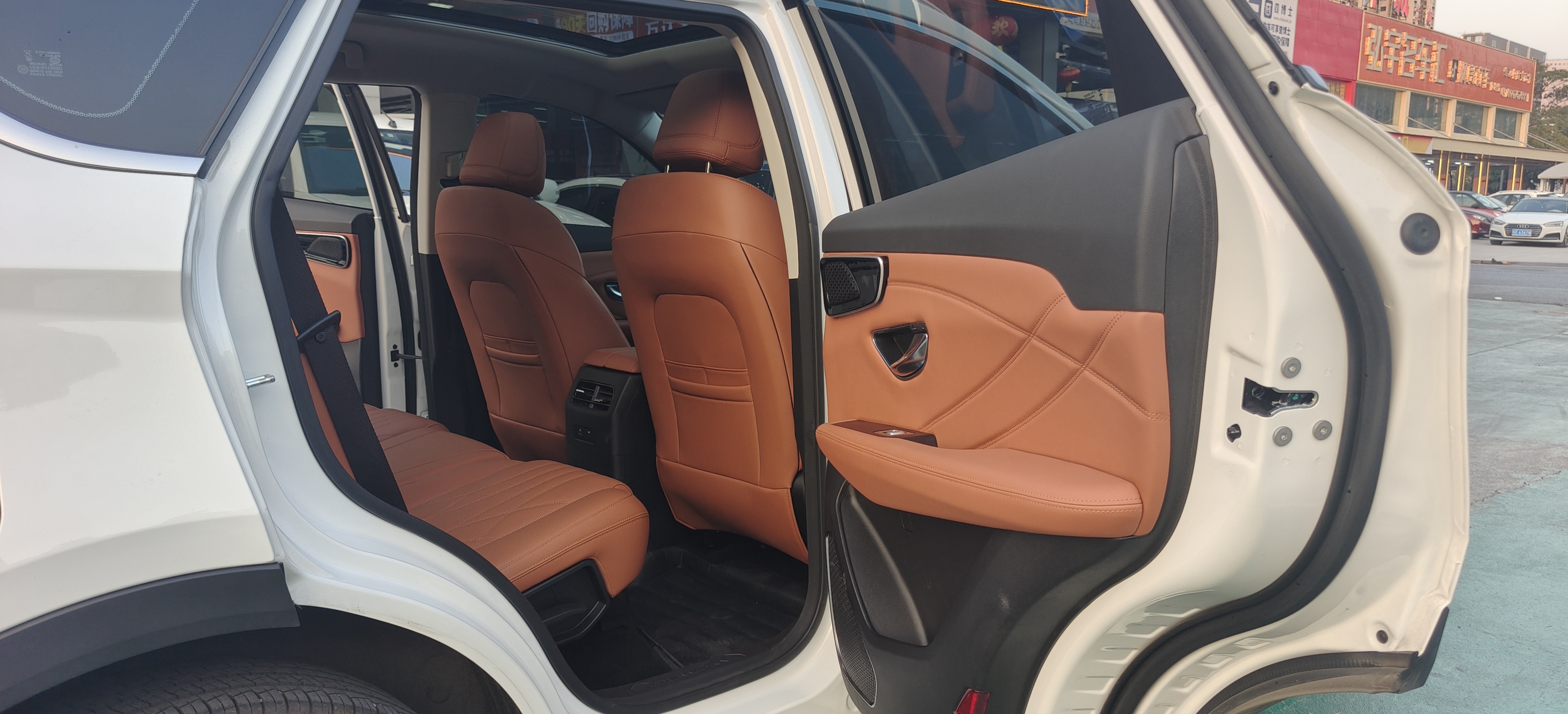 Jetour L7 2025 car image #11