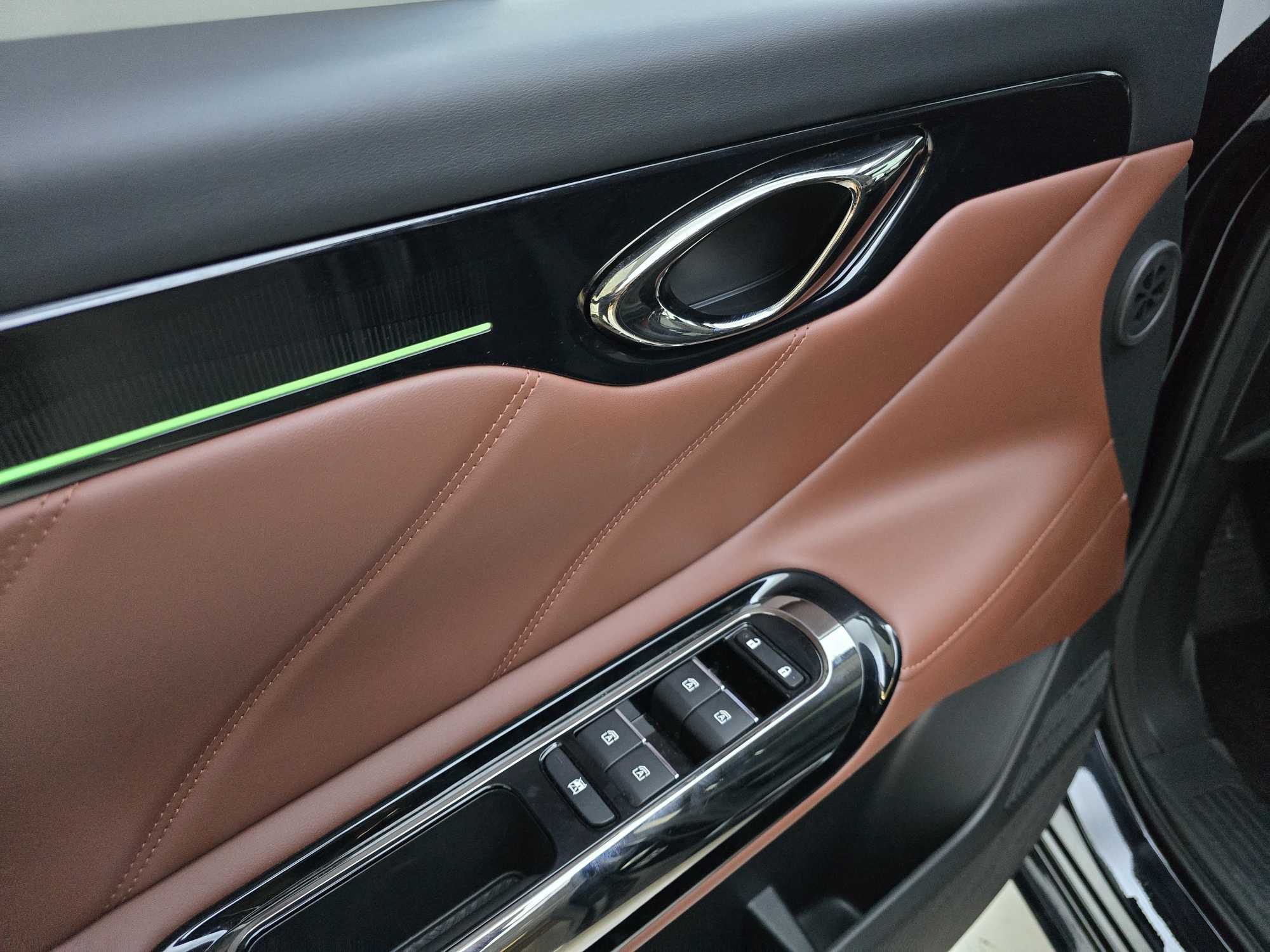 GAC Trumpchi E8 New Energy 2025 #11 GAC Trumpchi E8 New Energy 2025 car image #11