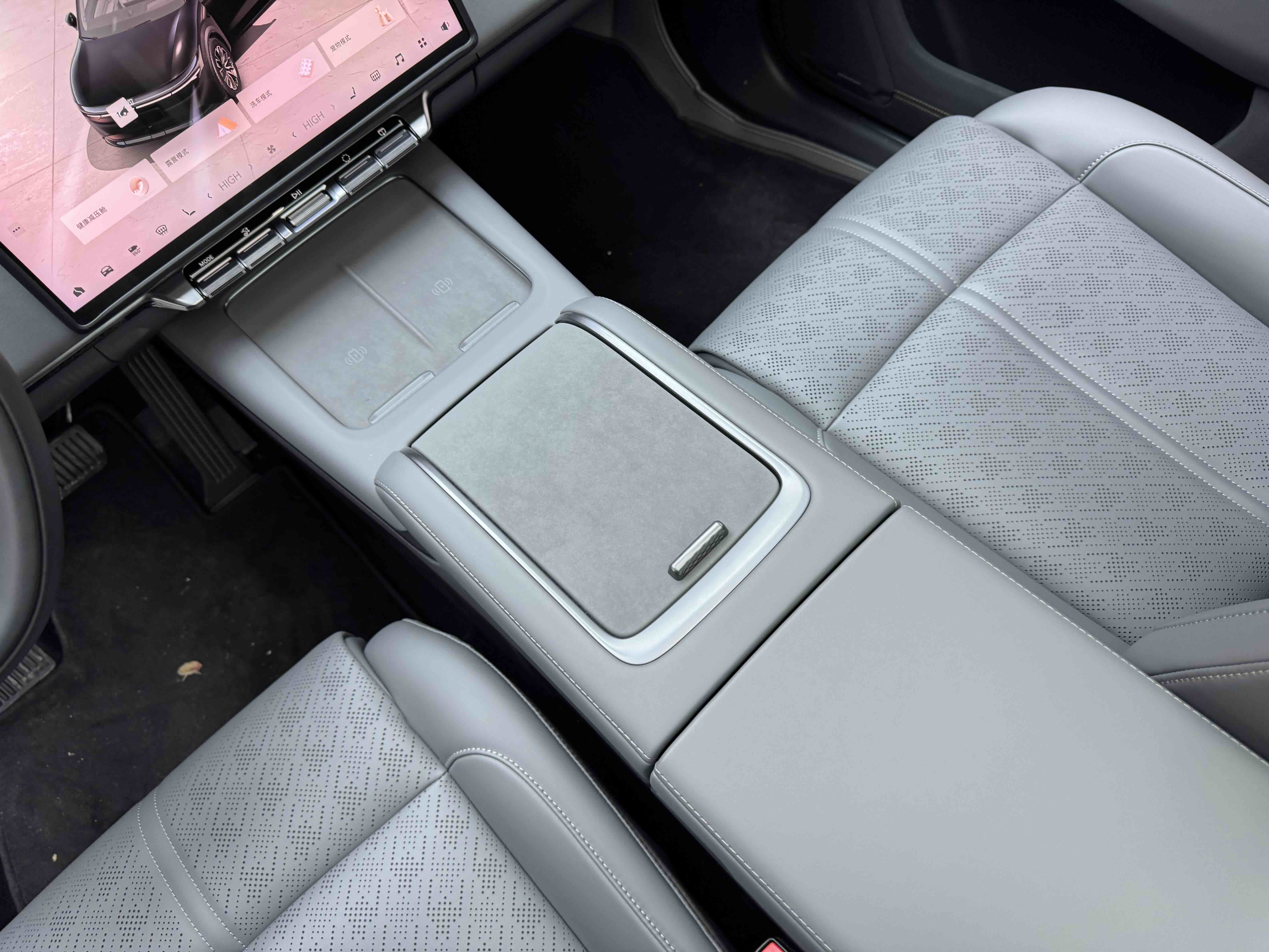 极氪 极氪7X 2025 汽车图片 #11