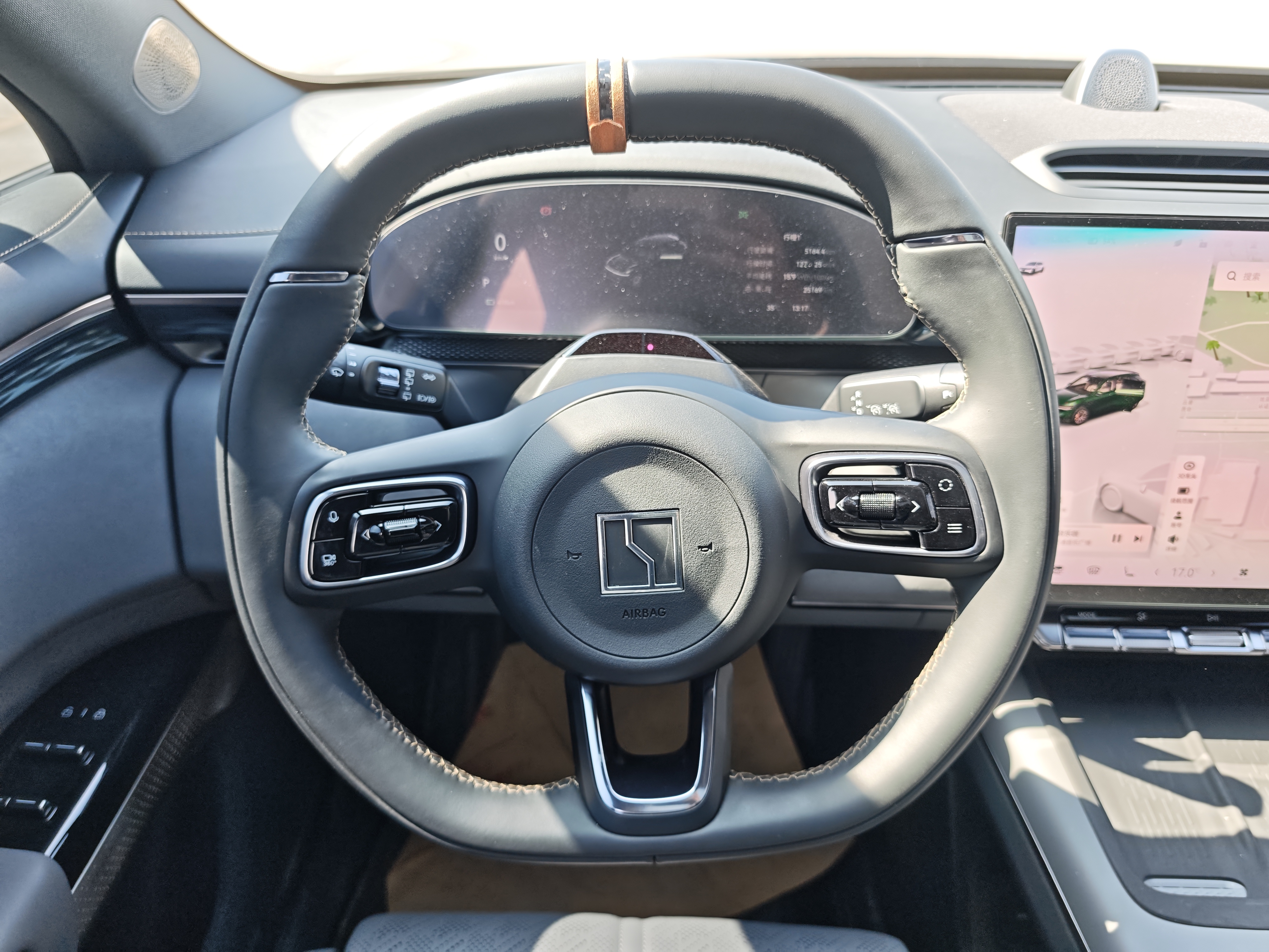 Zeekr 7X 2024 car image #11