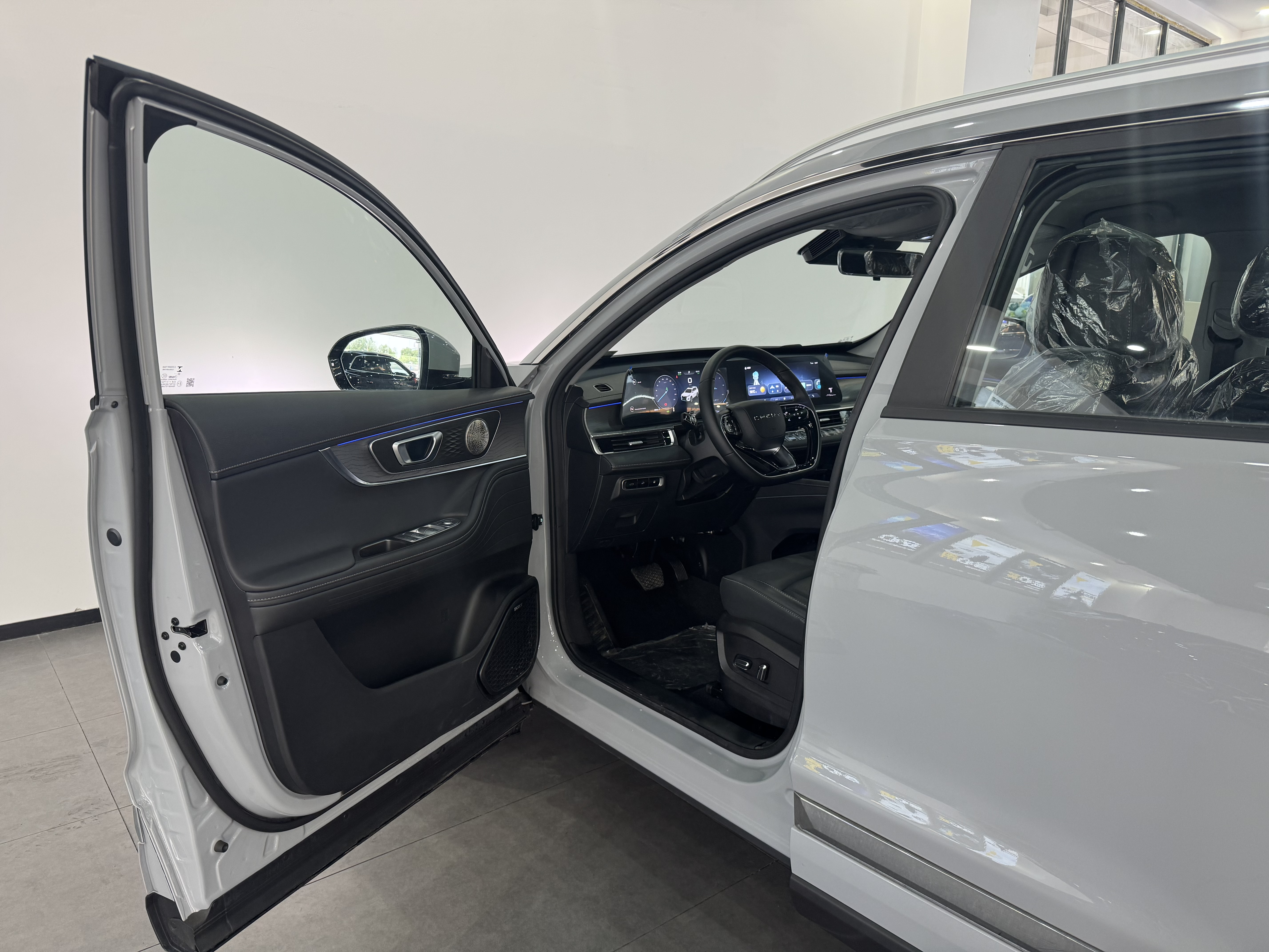 Chery Tiggo 8 PRO New Energy 2025 car image #11