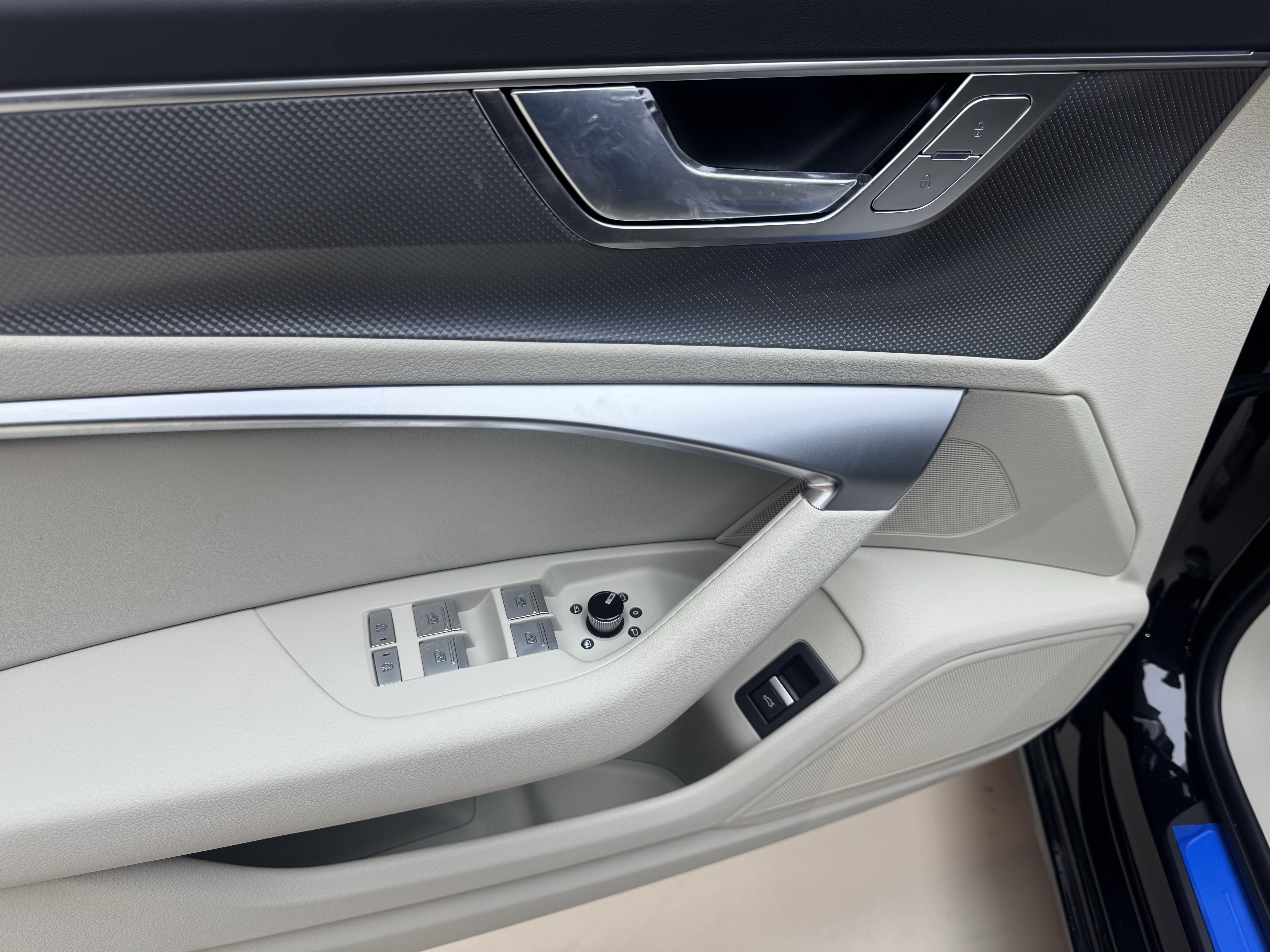 Audi A6L 2026 car image #11