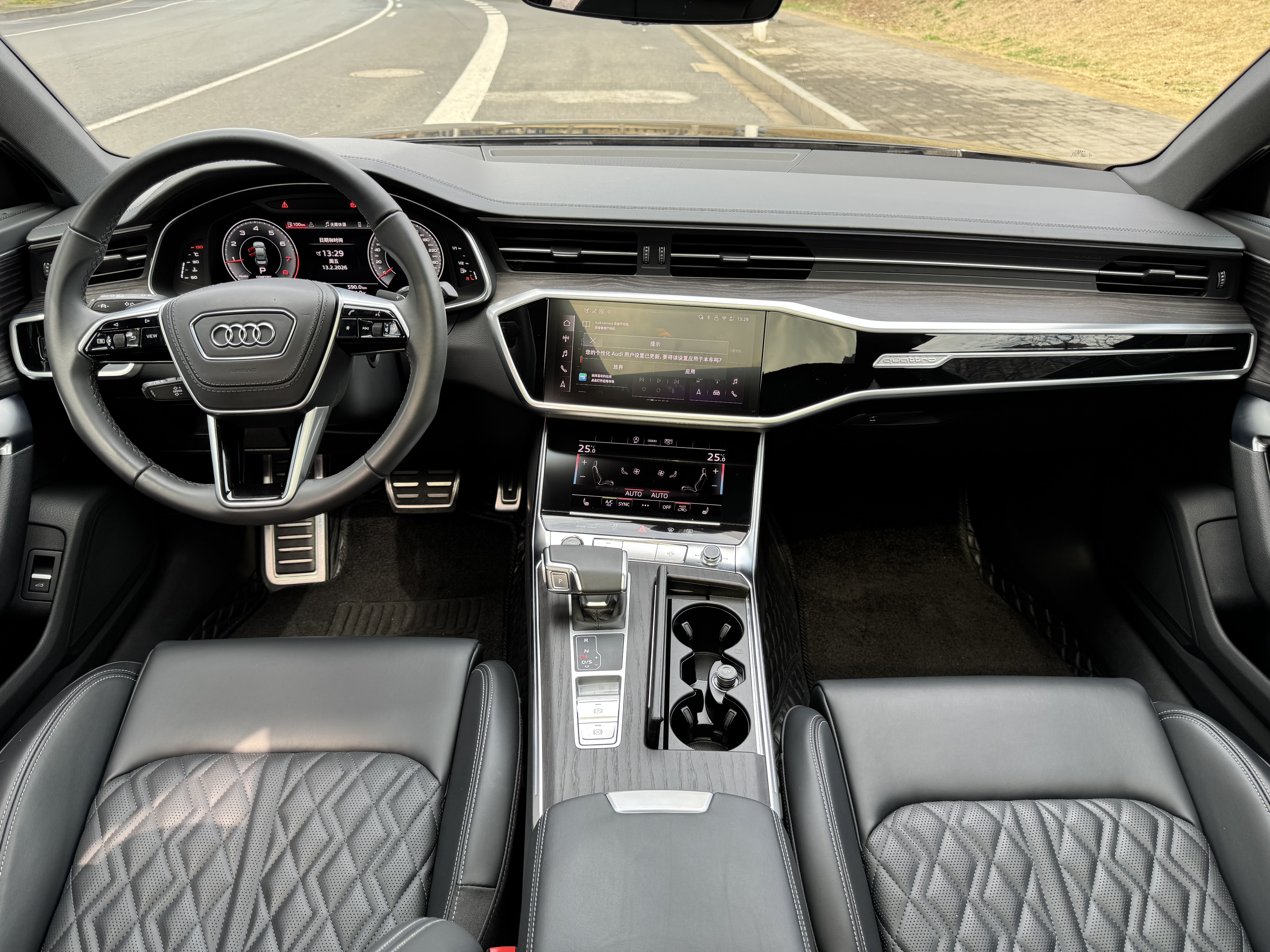 Audi A6L 2025 car image #11